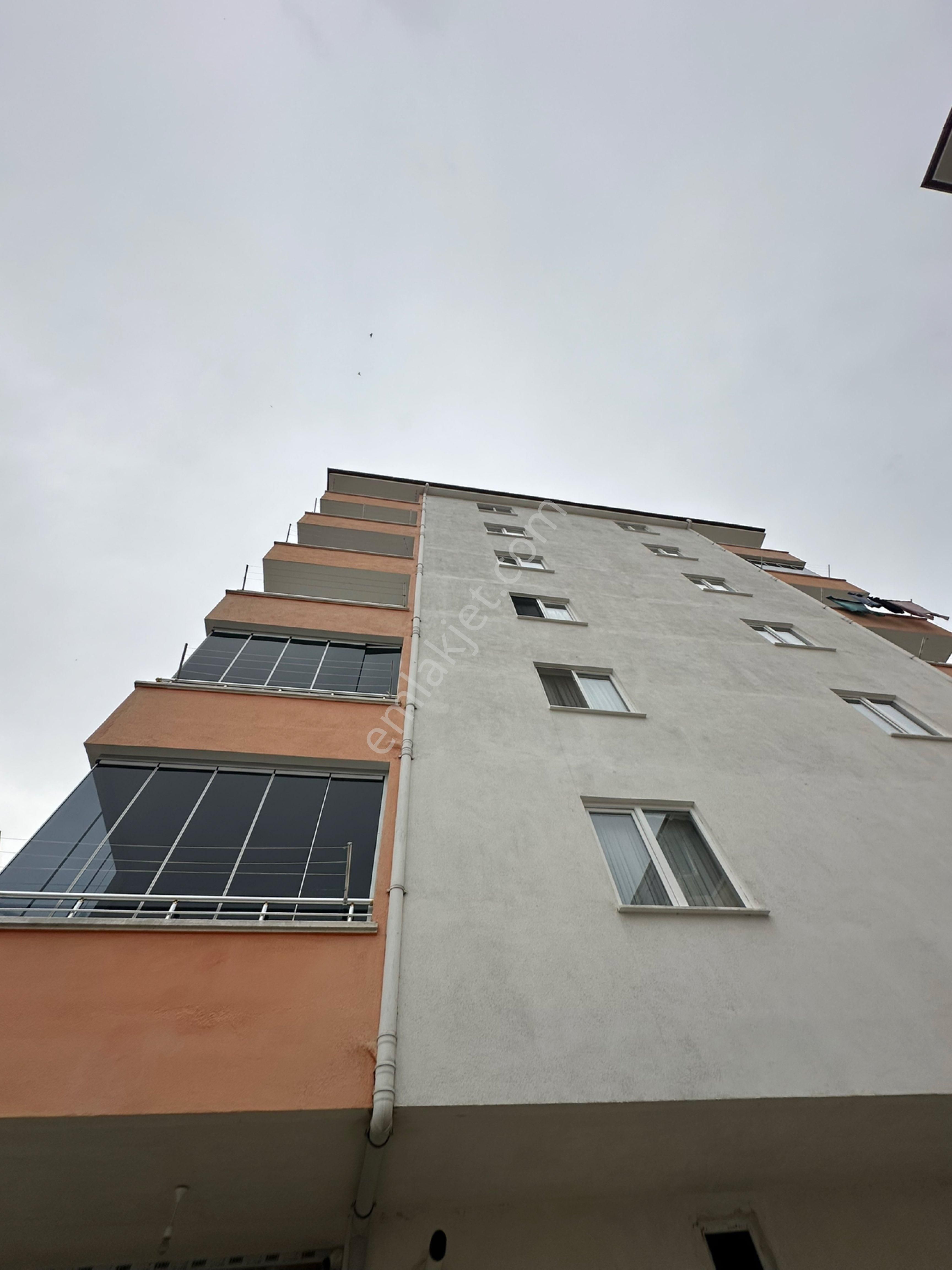 Evim-nur’dan Kışla Mah 3+1 2 Cam Balkonlu 110m2 1.kat Daire