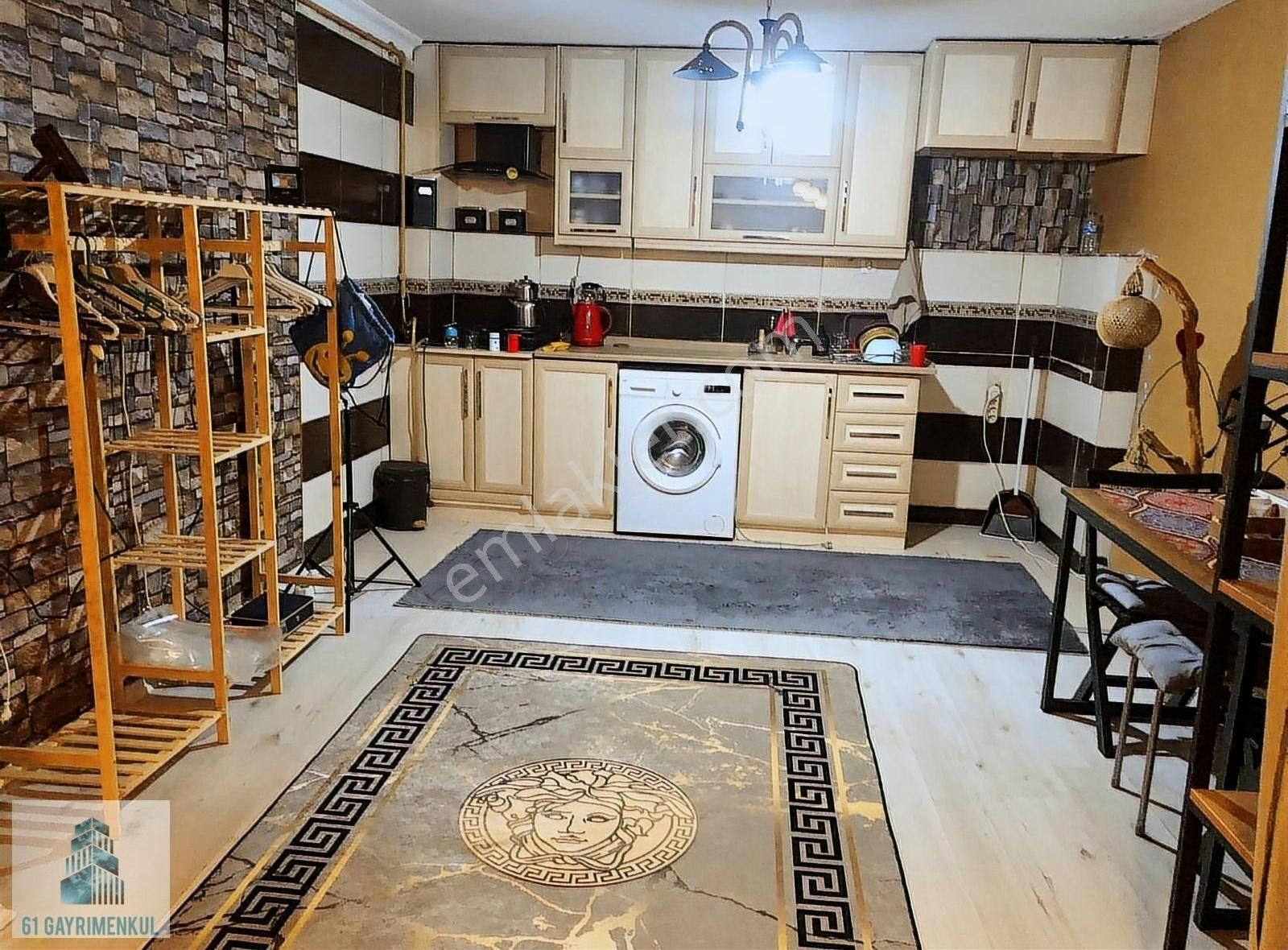61 Gayrimenkul Den Satılık 1+0 Stüdyo Daire...