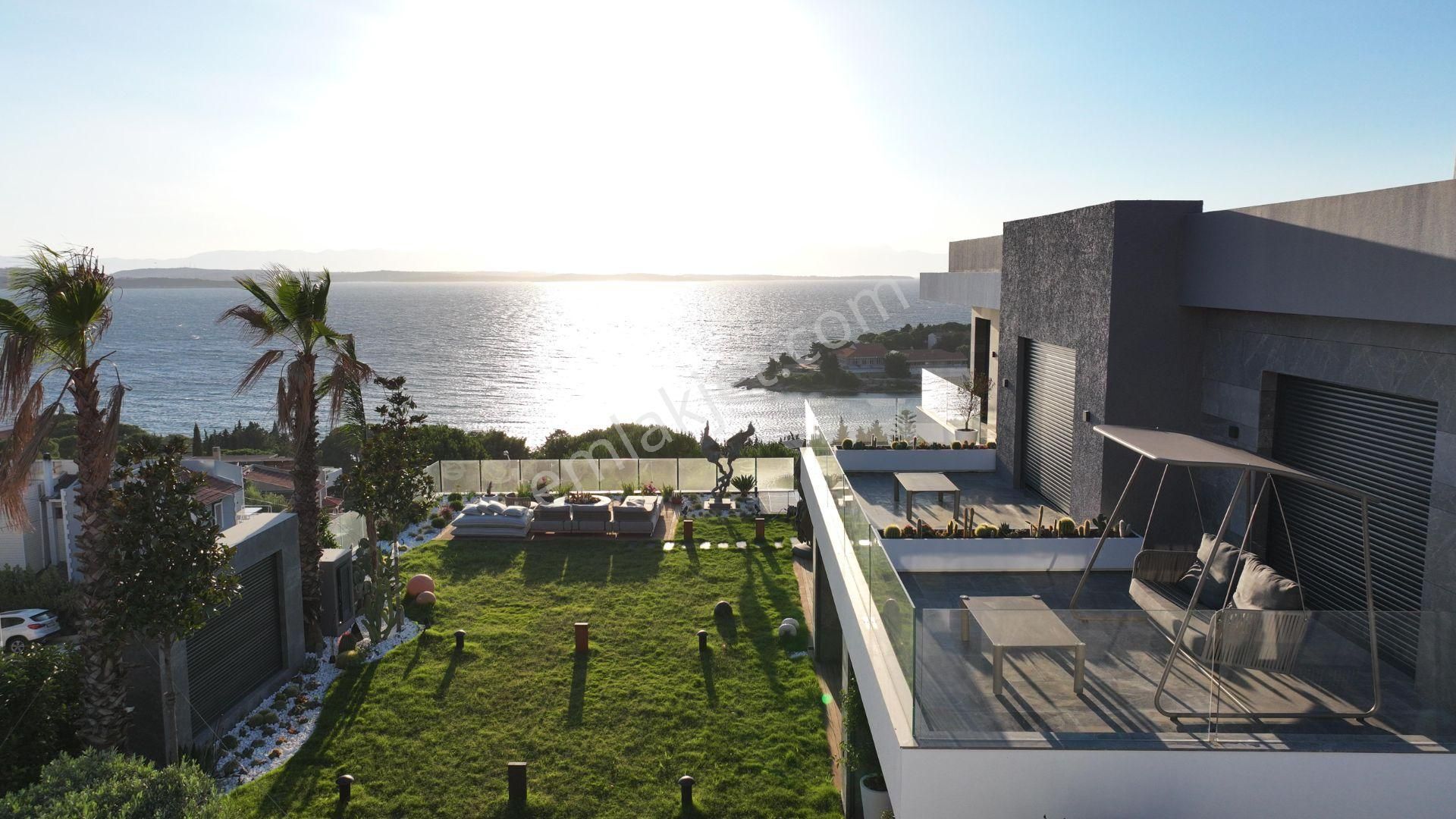 Çeşme Ardıç'ta Satılık Muhteşem Villa