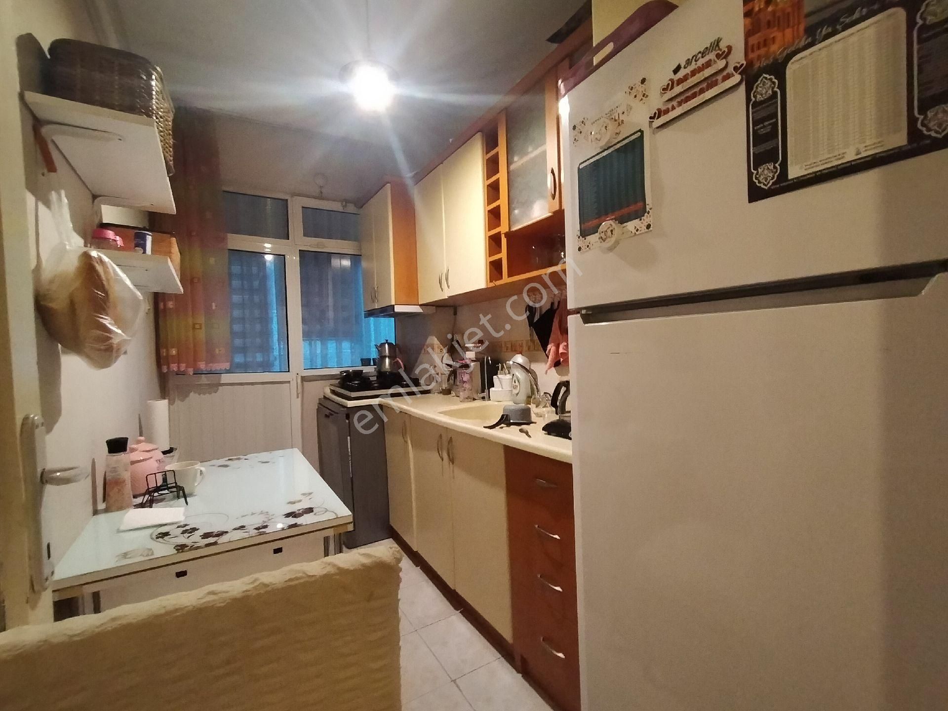 Küçükçekmece Cennette Satılık Asansörlü 120.m2.daire.3+1-3.650.000.tl - Görsel 8