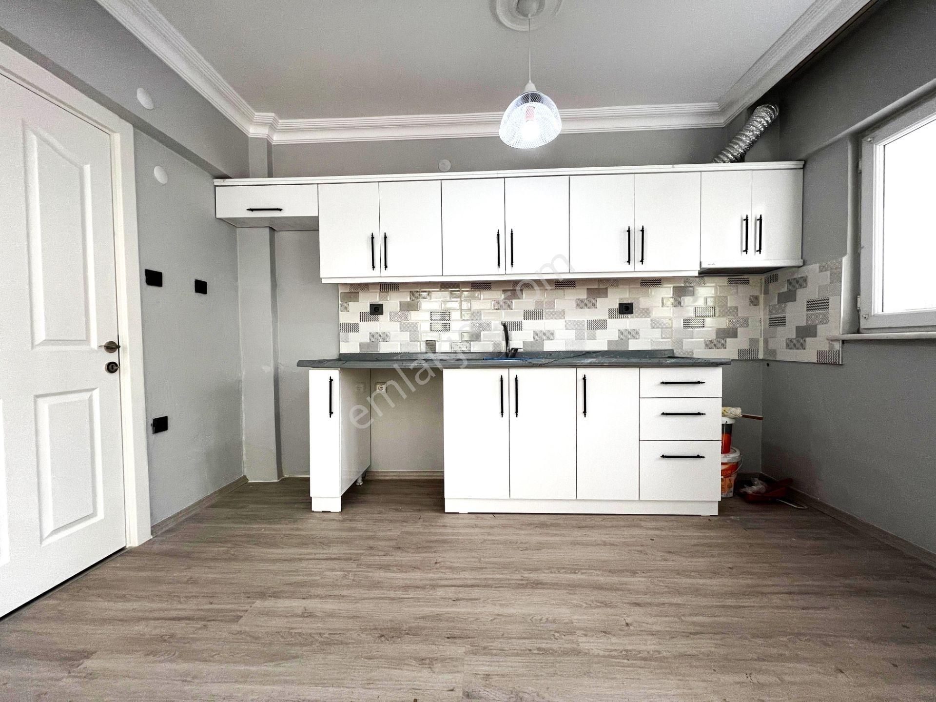 Yiğit'ten Altınkumda Altın Fırsat Ara Kat Geniş Balkon 2+1 Daire