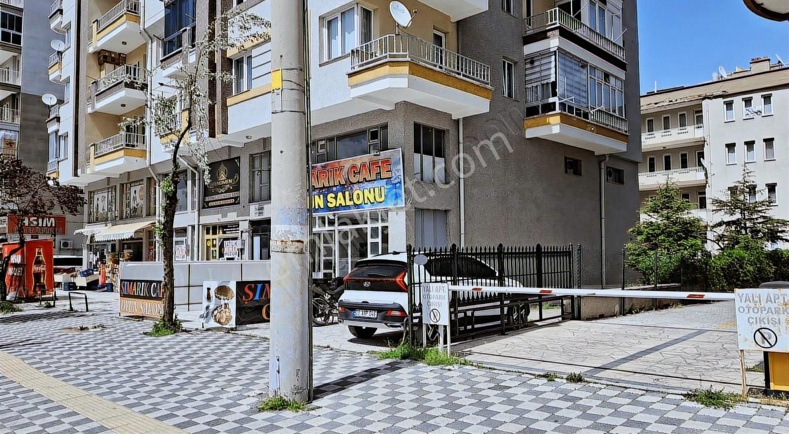 Fırsat!!! Satılık 3+1 Daire Fatih Kocatepe Cezaevi Karşısı Cadde