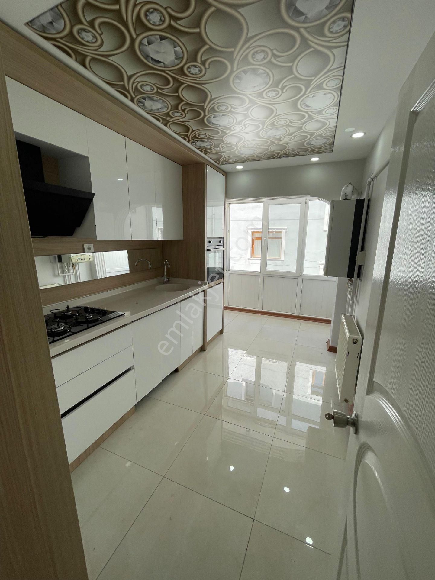 Sincan Plevne Mah De Ara Katta Salon Bağımsız Ful Yapılı 3+1 Daire