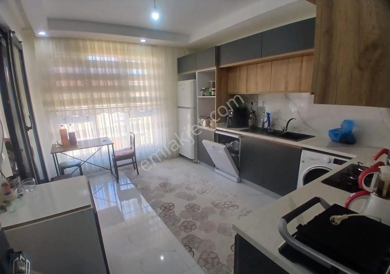 Zincirlikuyu Mah. Harika Konumda Satılık 3+1 Villa