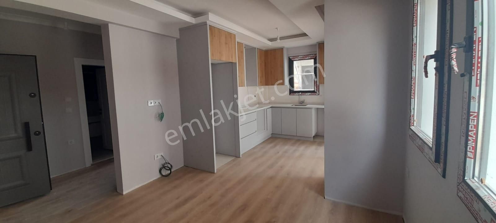 Stop’tan Esenköy 1+1 Havuzlu Giriş Kat Daire