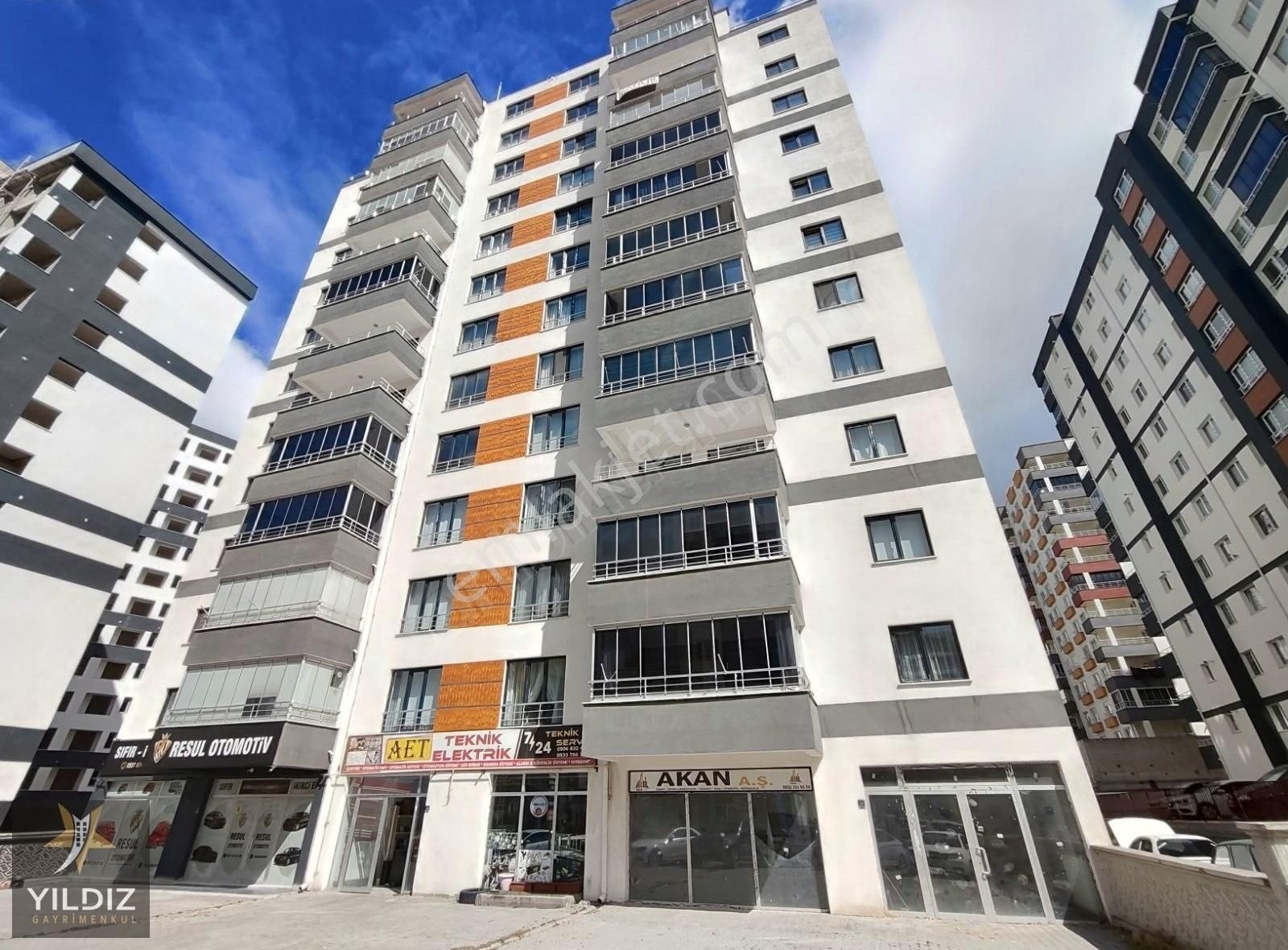 Erkilet Osmangazide 230 M2 Meskenli Satılık İşyeri