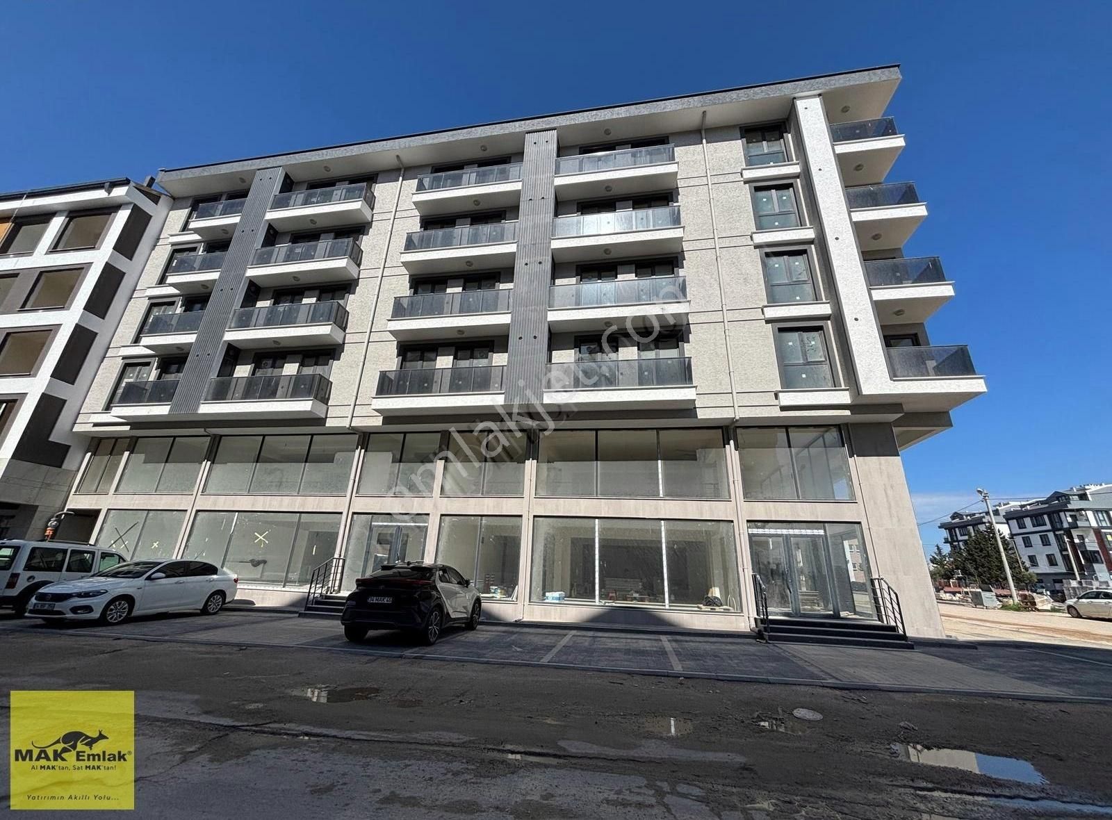 Cadde Port Arkasında Satılık 1+1 Daireler S2739
