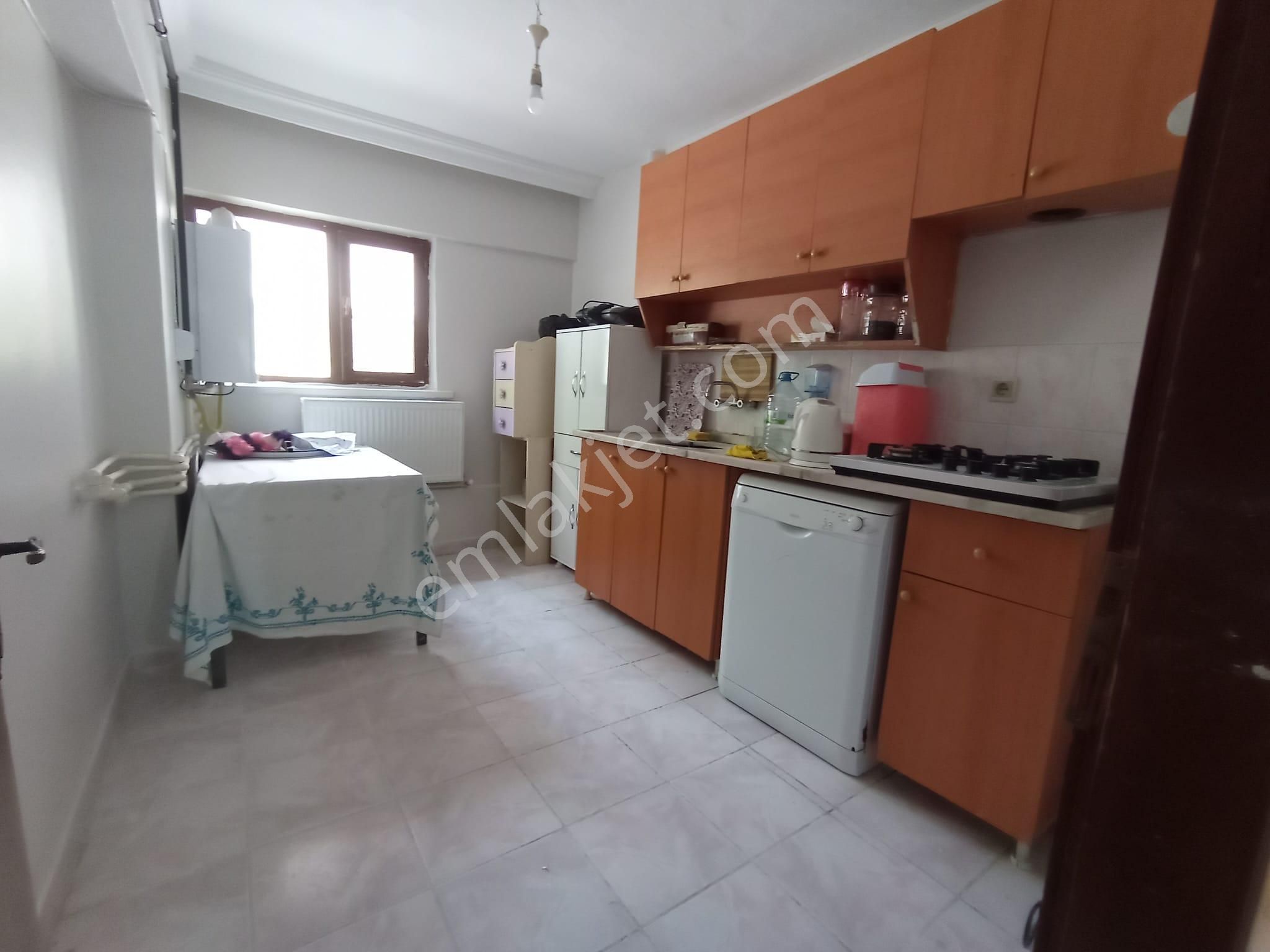 Sincan Andiçen Mah De Cok Geniş 4+1 Kullanışlı Daire