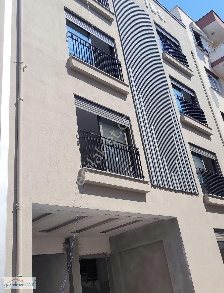 Üçyol Metro Yakını Betonyol Cadde Yanı 2+1 Sıfır Daire