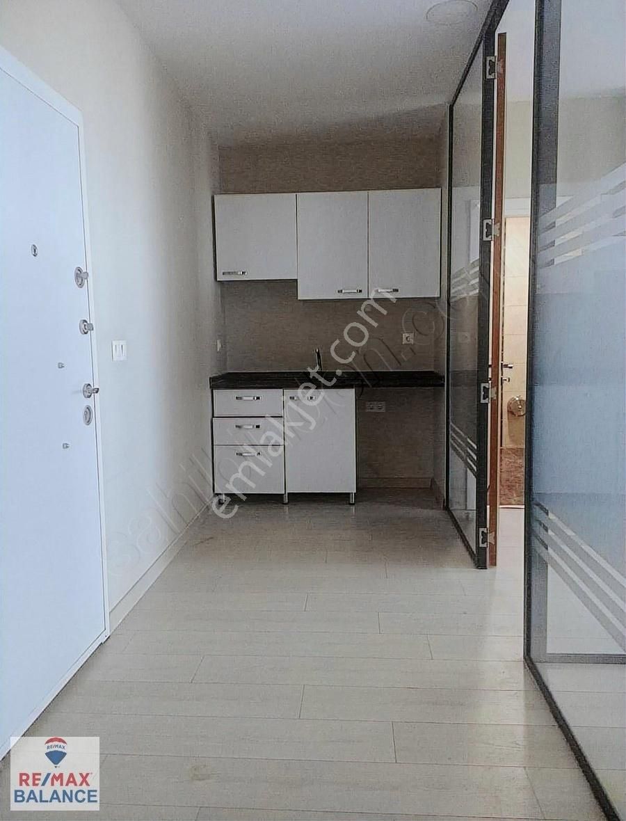 Gülsuyu Metro Durağna Yürüme Mesafesi Kdv Avantajlı Kiralık Ofis