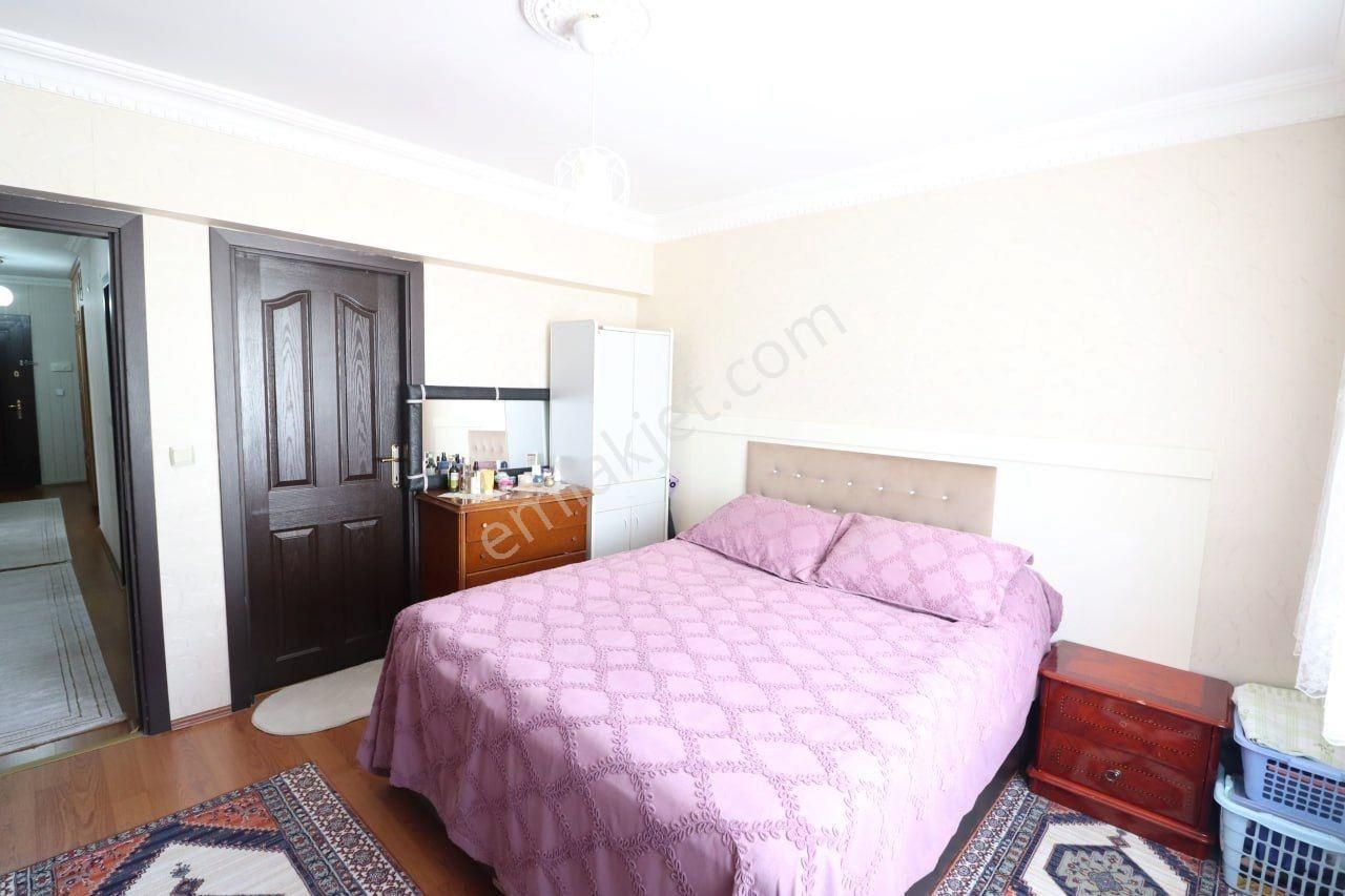 Seğmenler Şehir Parkı Yanı Site İçi 3+1 Satılık Daire