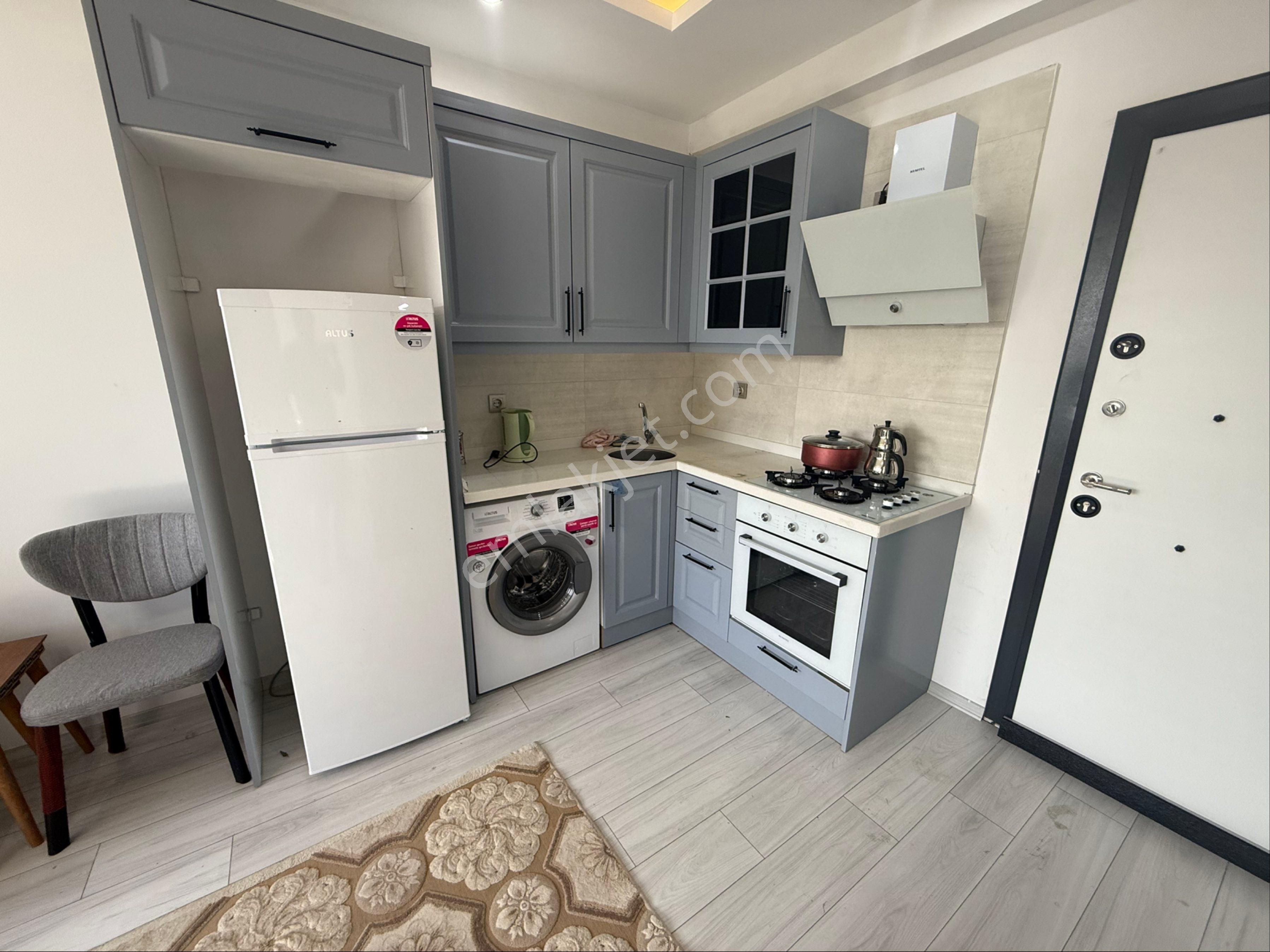 Çarkıpare'de Migros Karşısı Full Eşyalı Kiralık 1+1 Daire