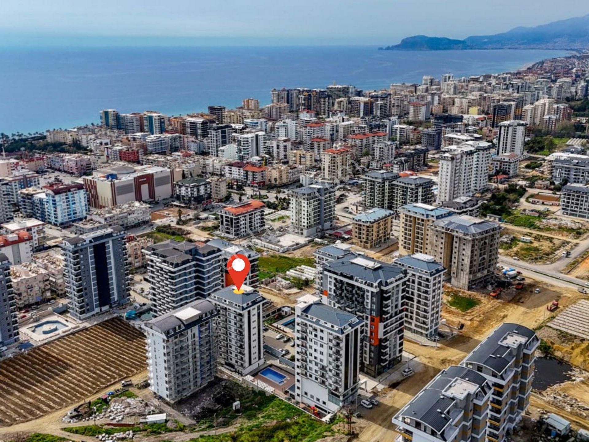Alanya Mahmutlar Merkezde Ful Aktiviteli Sitede Satılık 1+1 Daire