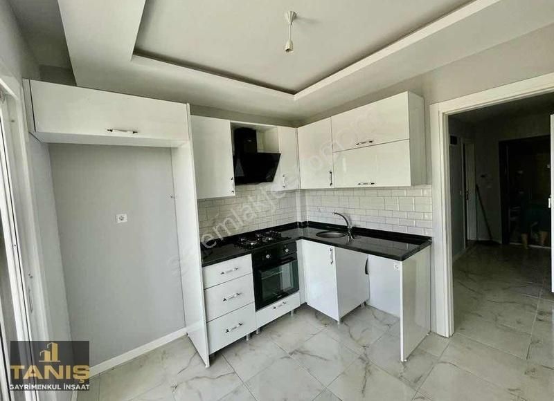Tanış Emlak Tan Yüreğir Camlıbel Mah 2+1 Doğalgazlı İskanlı?!?!
