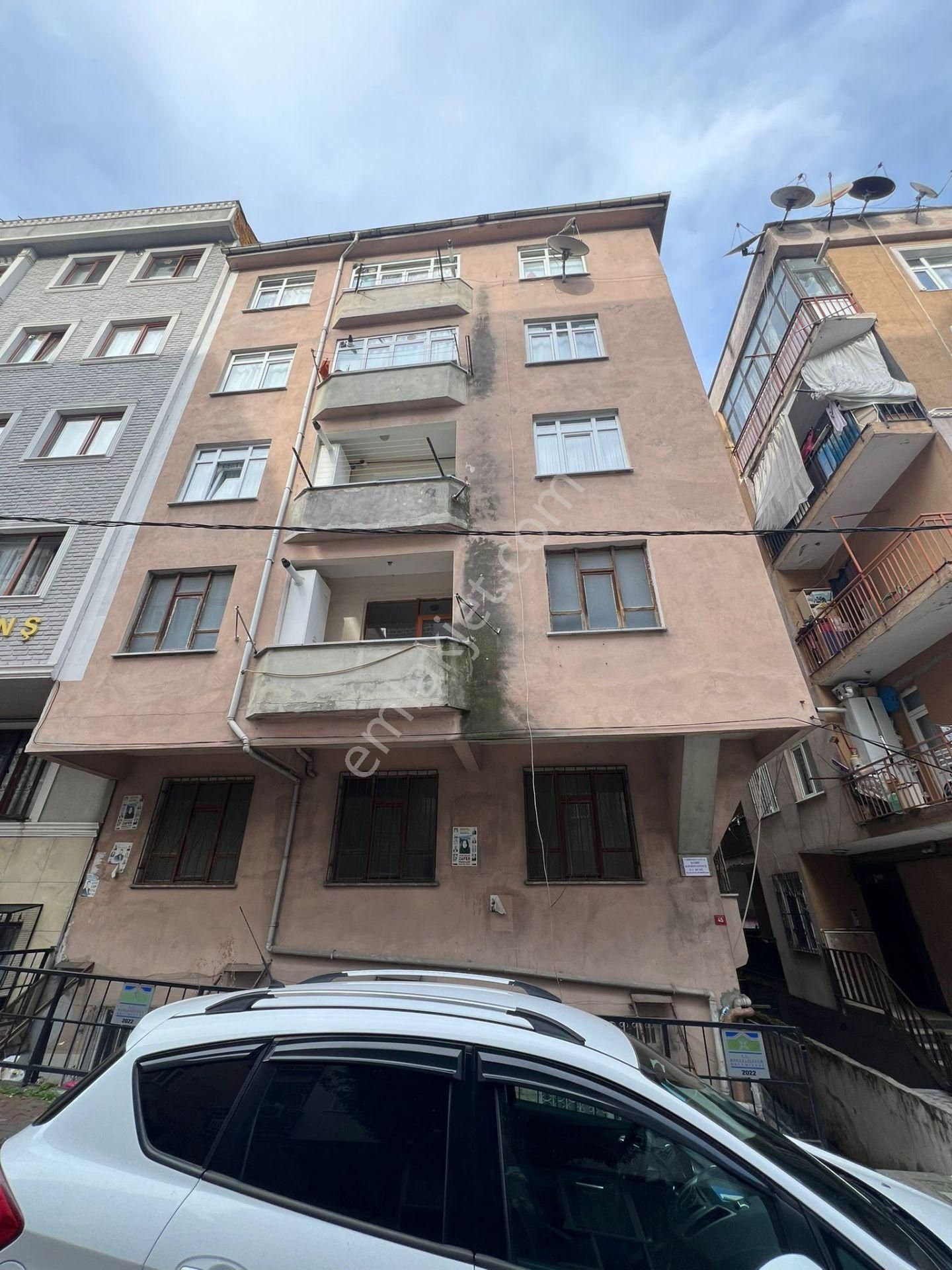 Tutar Emlak Dan Habeşi Bilal Cami Yakını 2+1 70 M2 4 Kat Daire