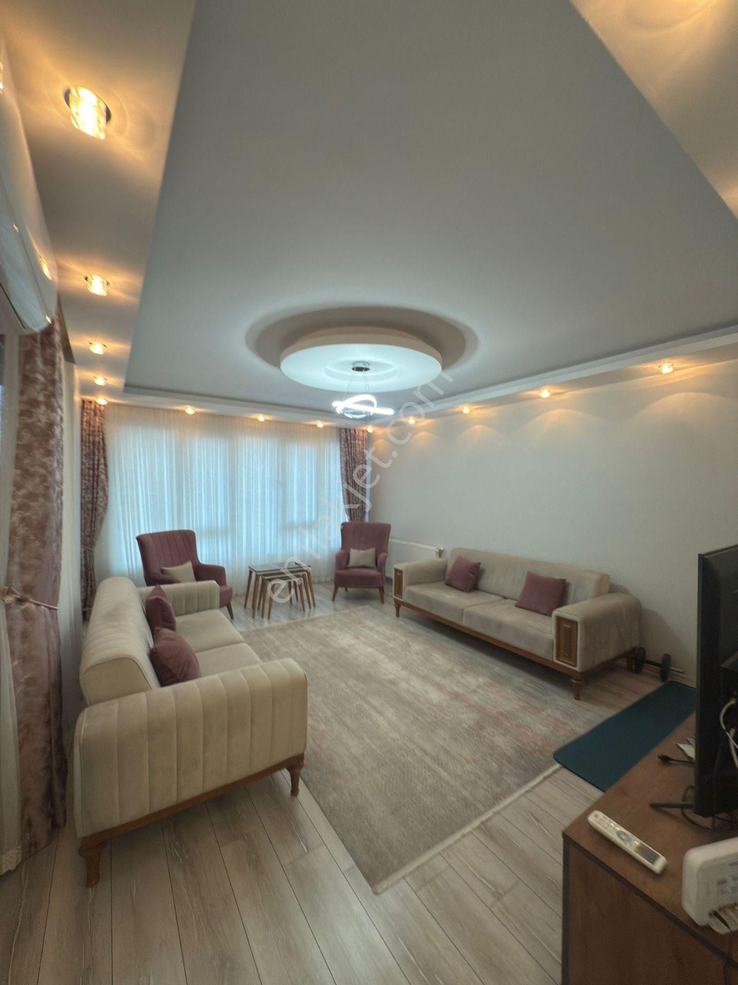 Lavinia'dan Az Katlı Binada 3+1 Doğalgazlı Extralı Satılık Daire