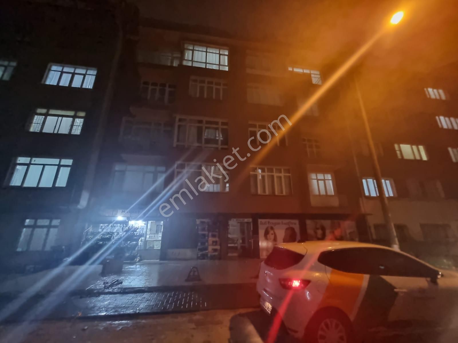Mareşal Karşısı Satılık 2+1 Bakımlı Daire
