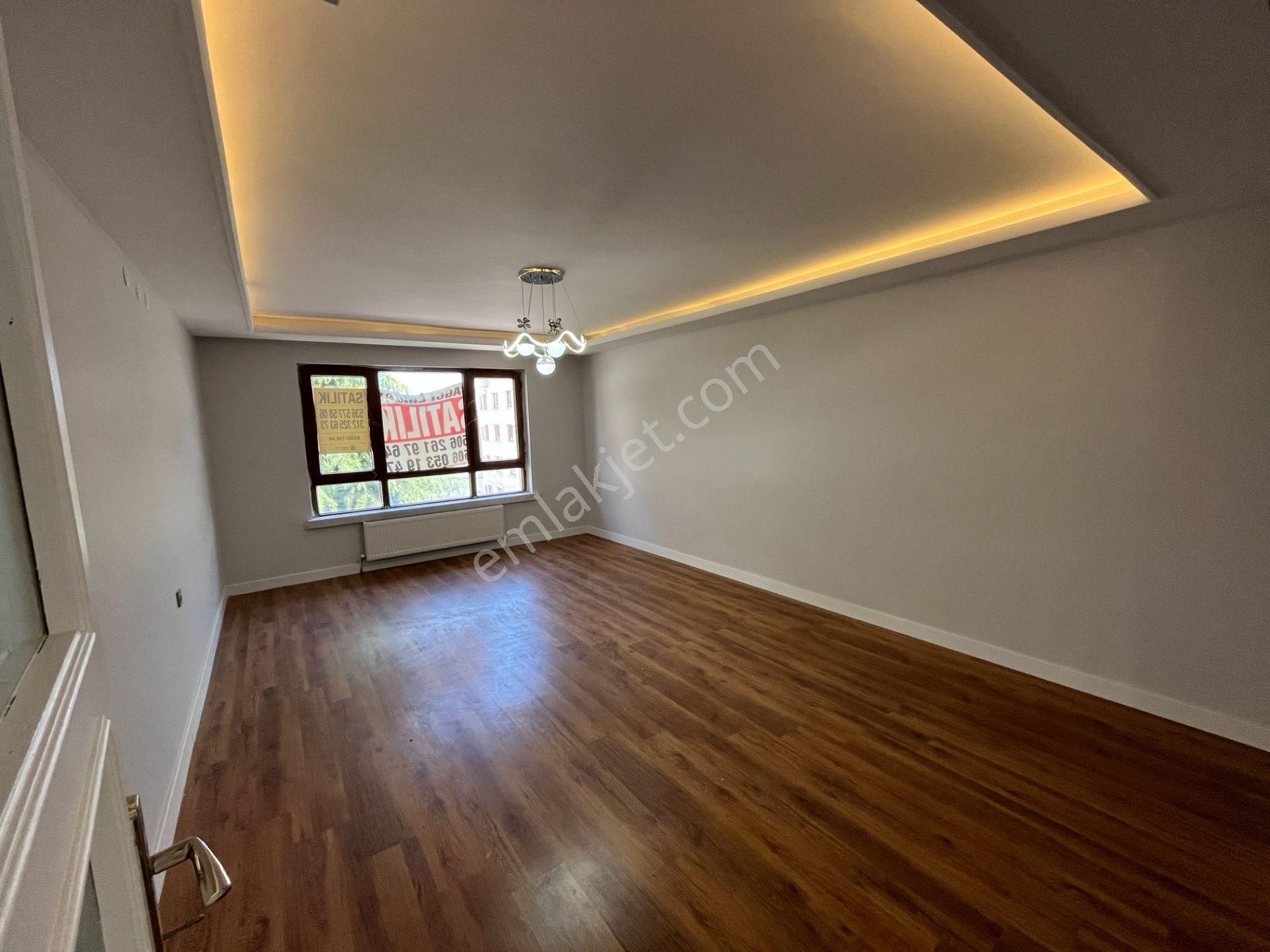 Etlik Yayla Mah Bağcı Caddesi Yakını Asansörlü 3+1 Bagımsız