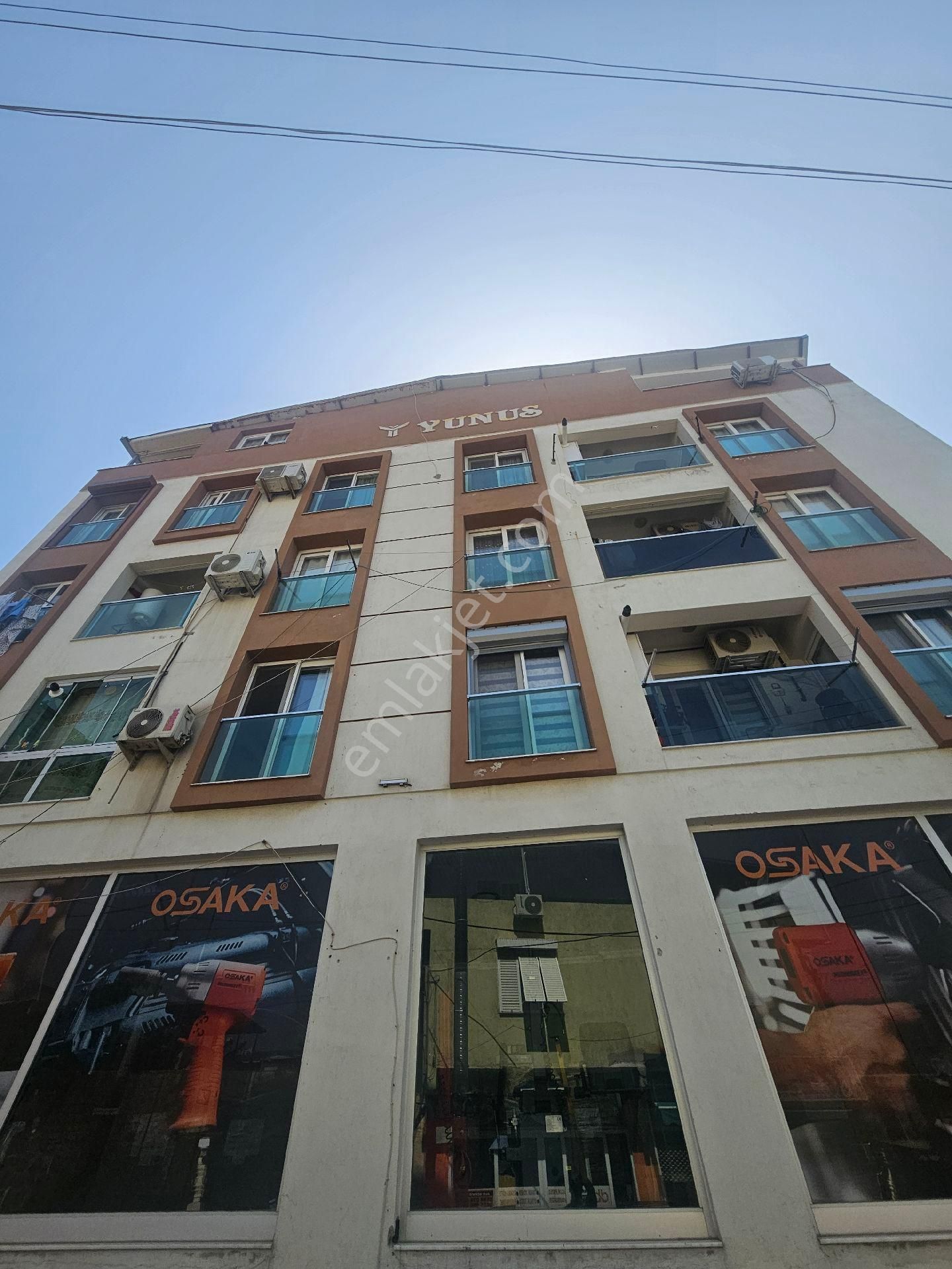 Bayraklı Şehir Hastanesi Dibinde 3+1 Dublex Lüx Daire