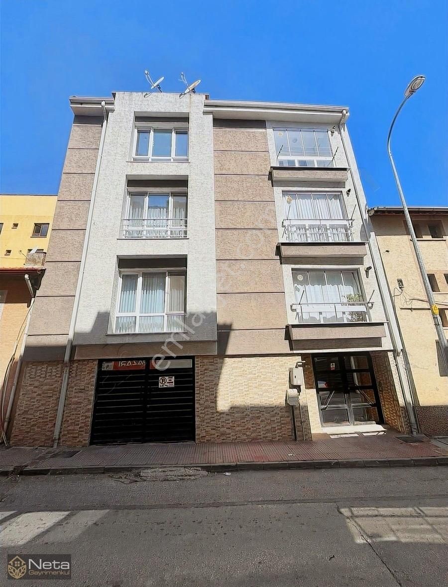 Neta'dan Emek Mh. Ertaş Cd. Yakını Geniş Bakımlı 2+1 Daire