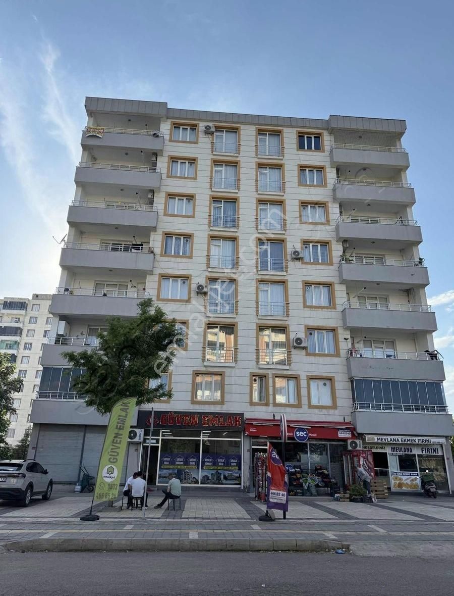 Güven Emlaktan Satılık Daire