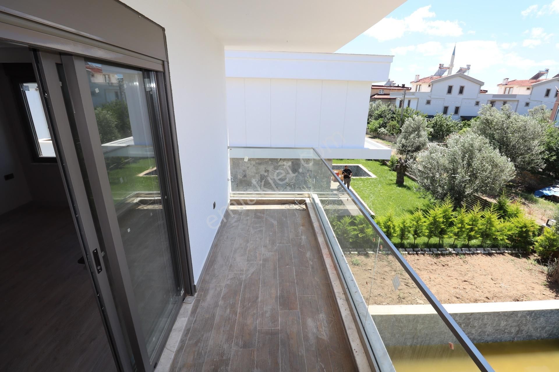 Mahmut İşler'den Kücükkuyuda Müstakil Havuzlu Lüks 4+1 Villa - Görsel 20