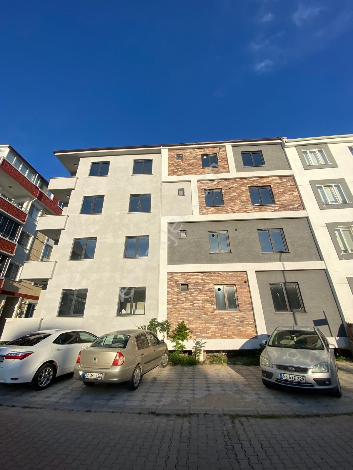 Kırklareli Merkez İstasyon Mah Milletbahçesine Yakın Kiralık 2+1