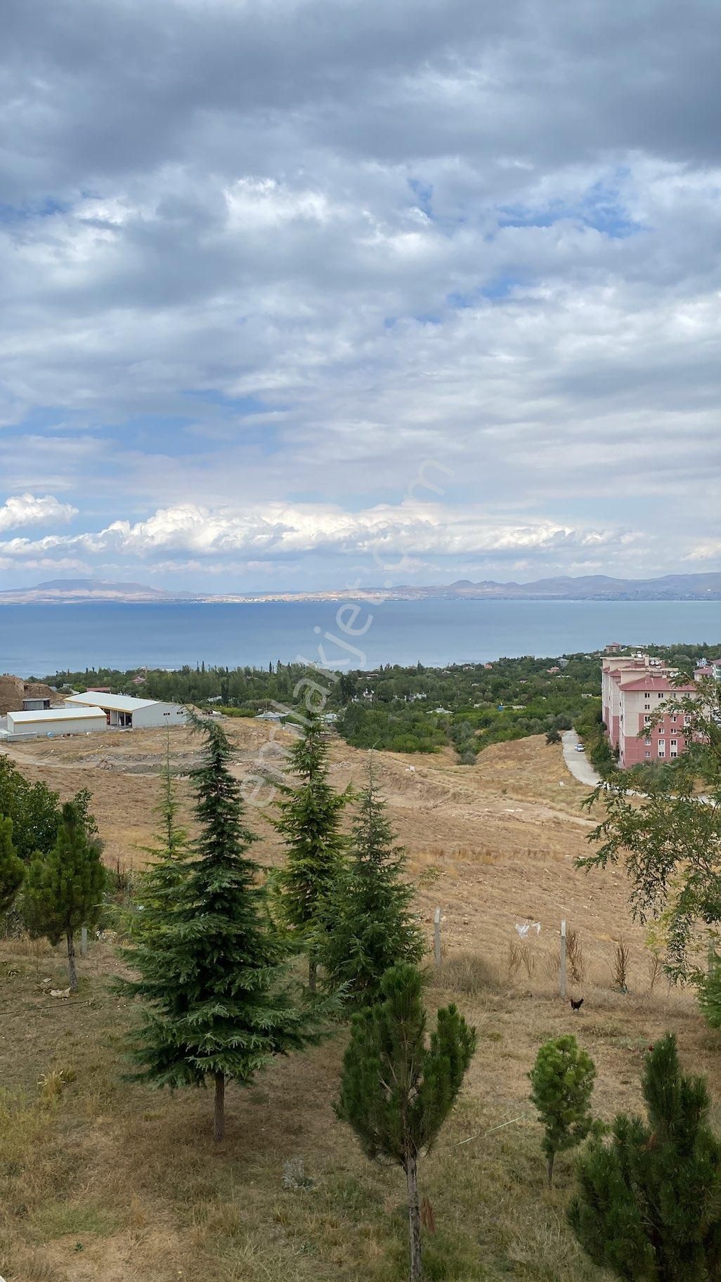 Ful Eşyalı Acil Satılık Daire!!