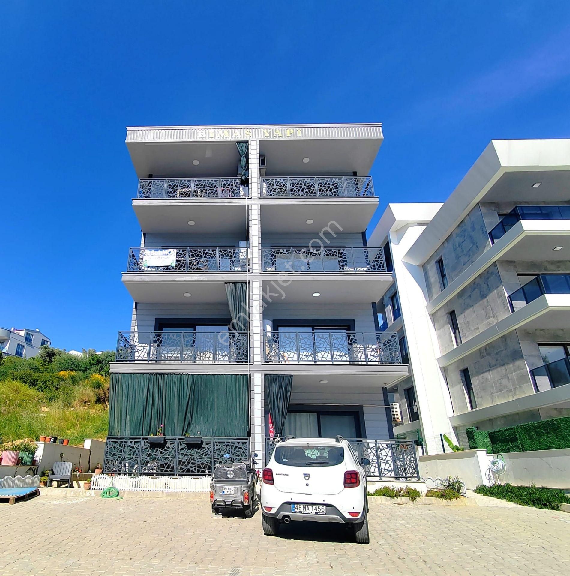 Satılık Eşyalı 1+1 Daire Kuşadası Davutlar