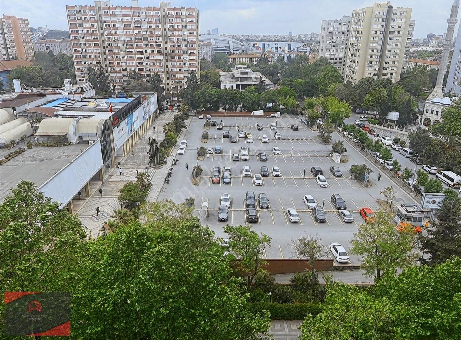 Ataköy 9.kısımda Atrıum Yanı Satılık 1+1 Daire
