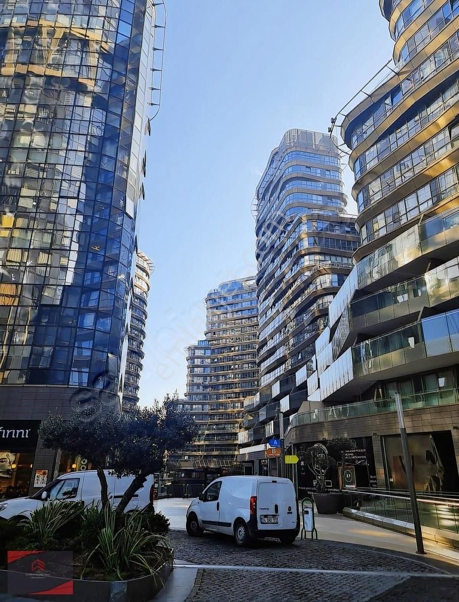 Ataköy Nef 22 B Blokta "temmuzda Boş Teslim" 1+1 Satılık Daire