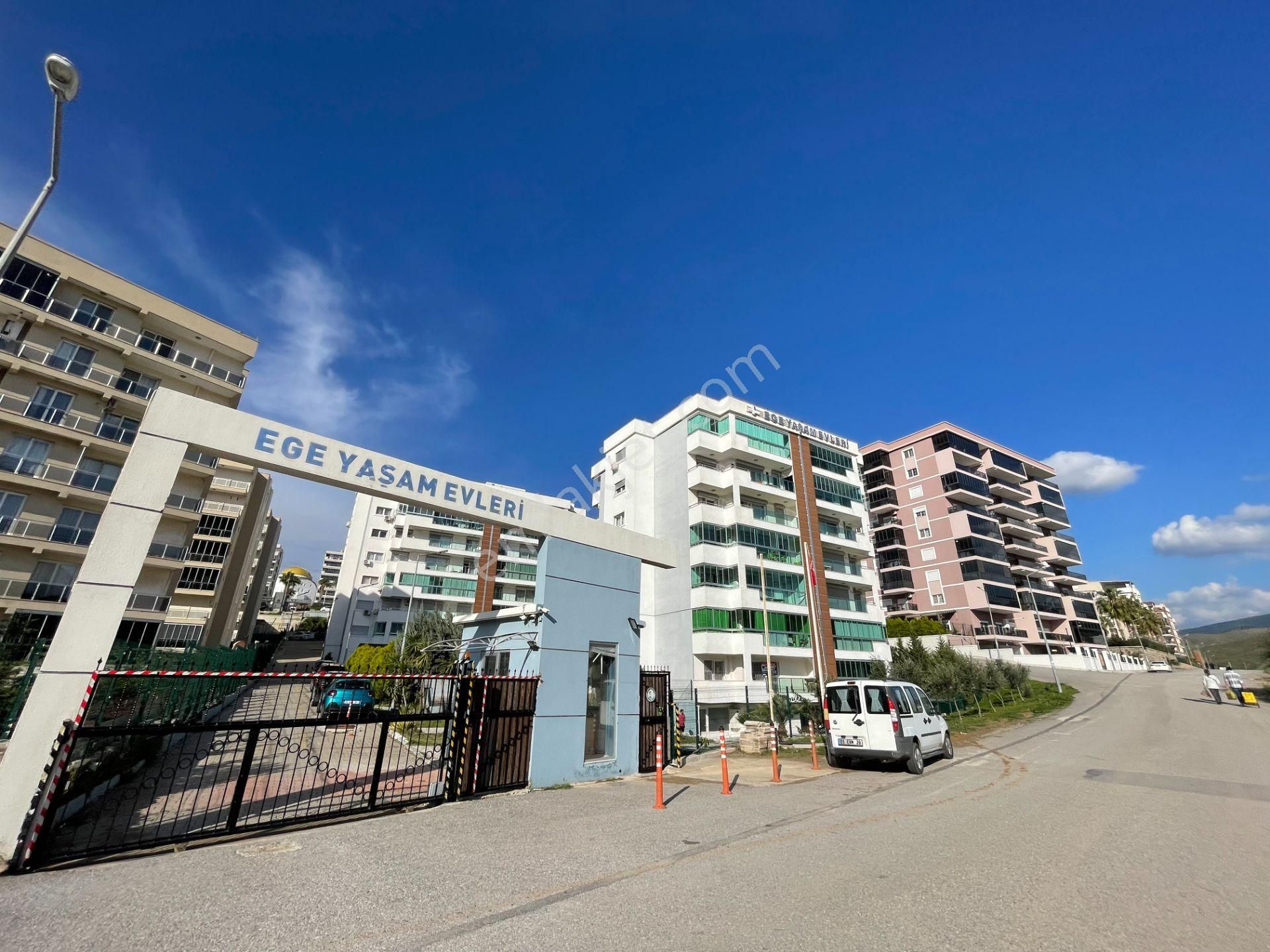 Ulukent İstiklal Mahallesi Ege Yaşam Evleri Satılık 2+1 Daire
