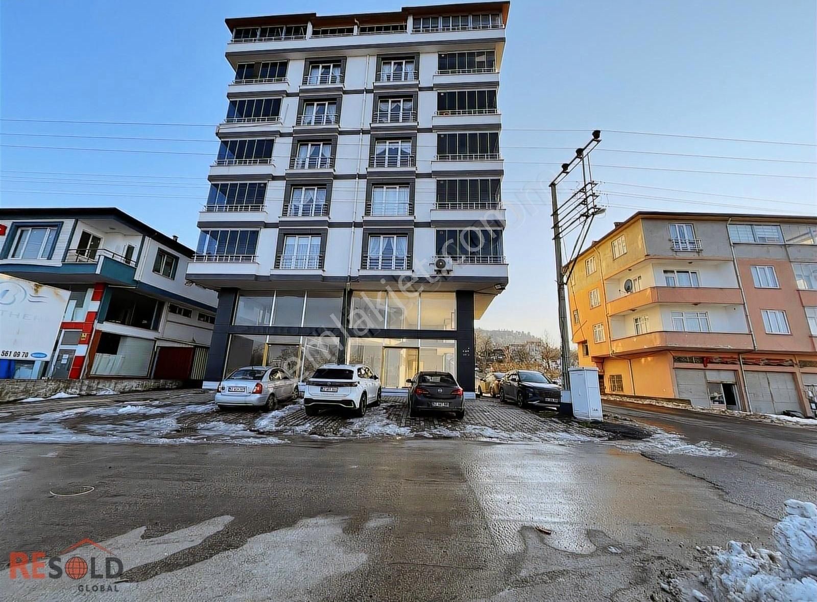 Global Resolddan Devlet Sahil Yolun Da Kiralık İş Yeri..!