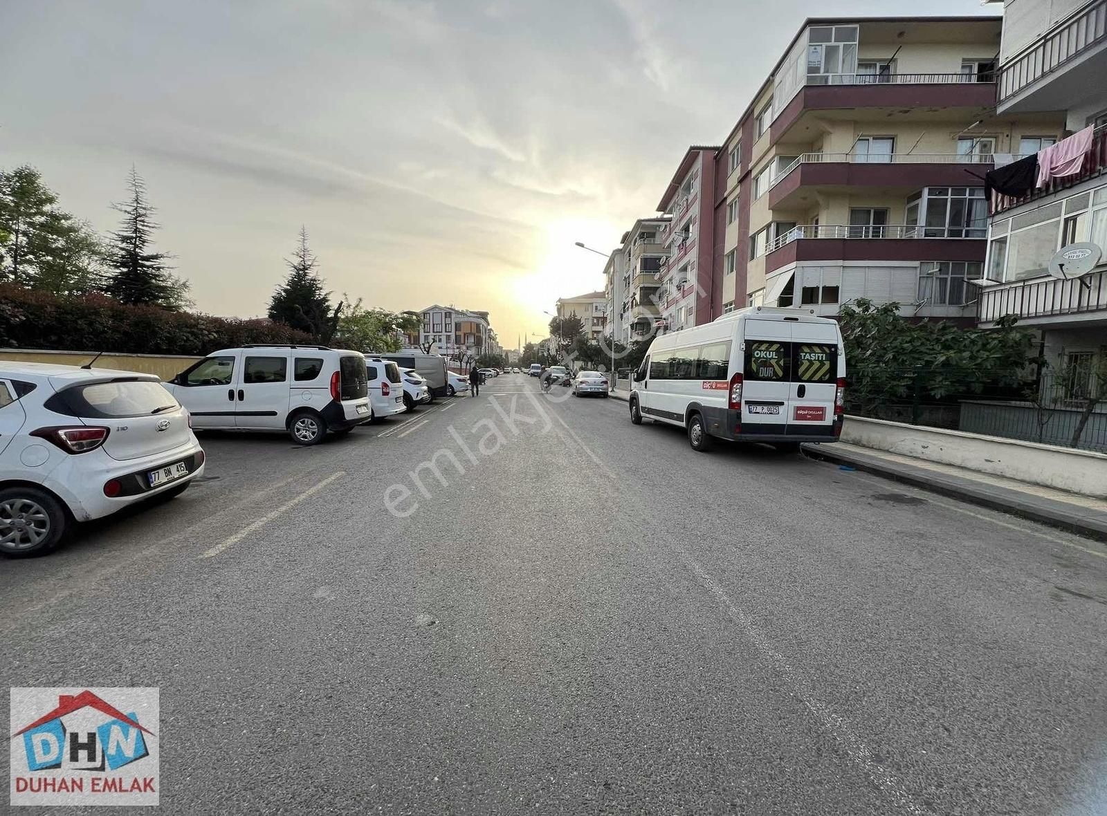 Duhan Emlak'tan Bahçelievler'de Arsa Payı Yüksek Eşyalı 2+1 95m2