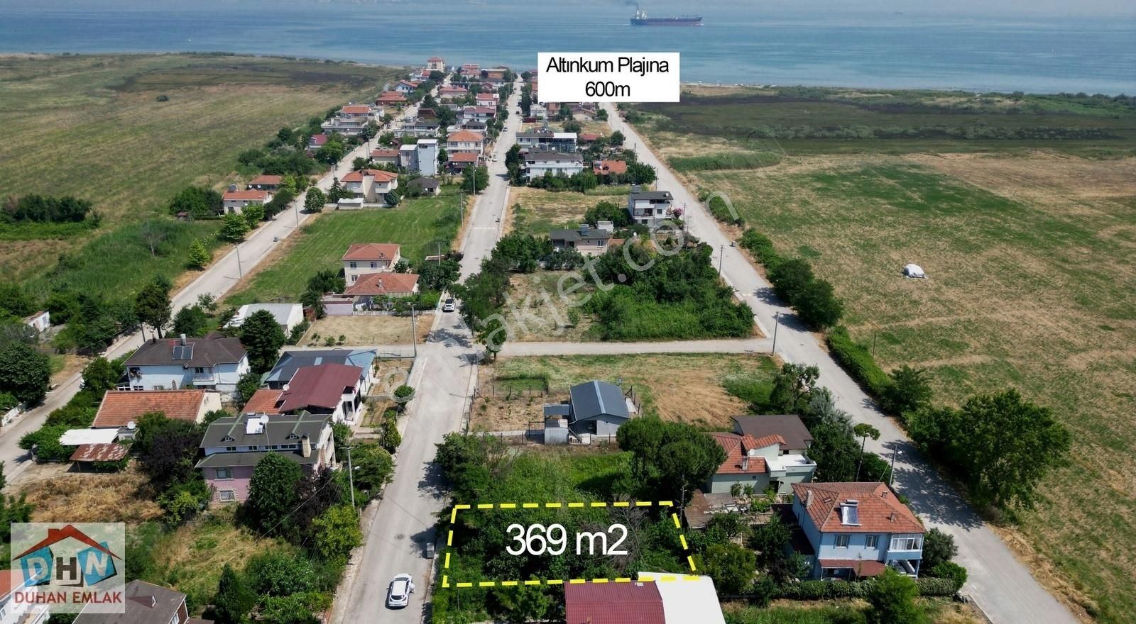 Duhan Emlak'tan Altınkum Sitesi İçinde Denize 600m, 369m2 Arazi