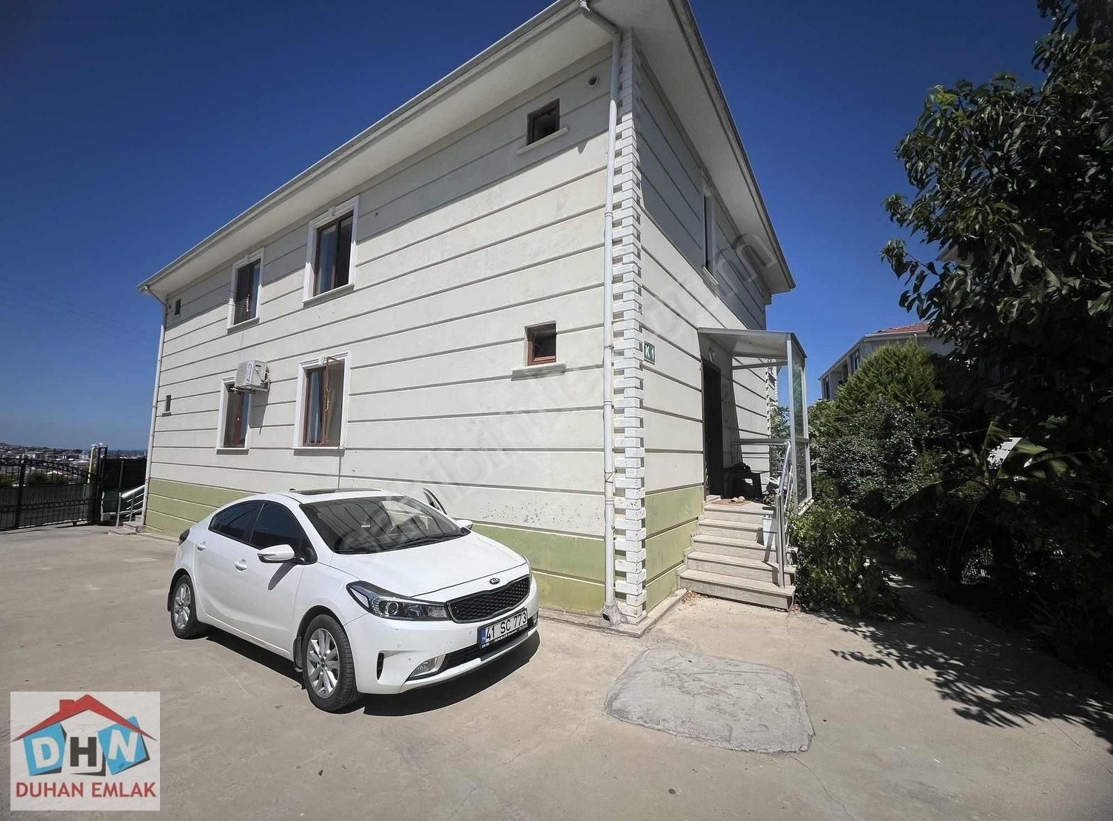 Duhan Emlaktan Yıldırım İnci Villalarında 4+1 320m2 Fırsat Villa - Görsel 21