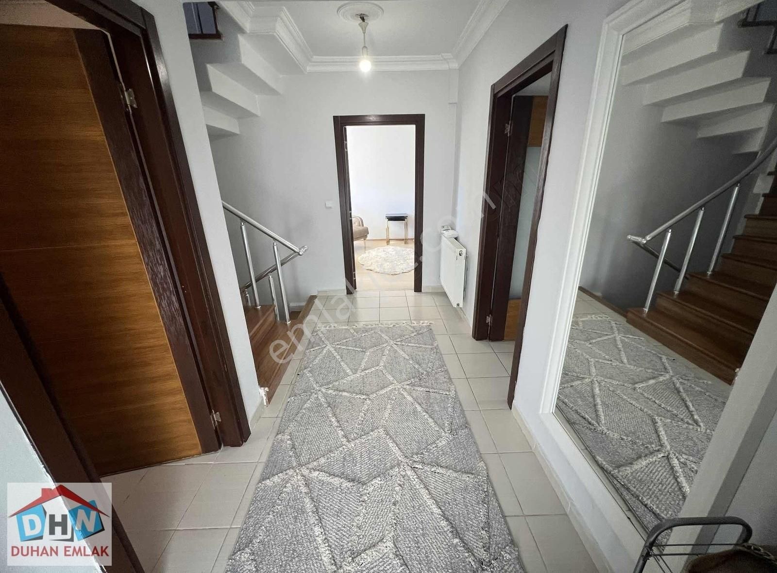 Duhan Emlaktan Yıldırım İnci Villalarında 4+1 320m2 Fırsat Villa - Görsel 23