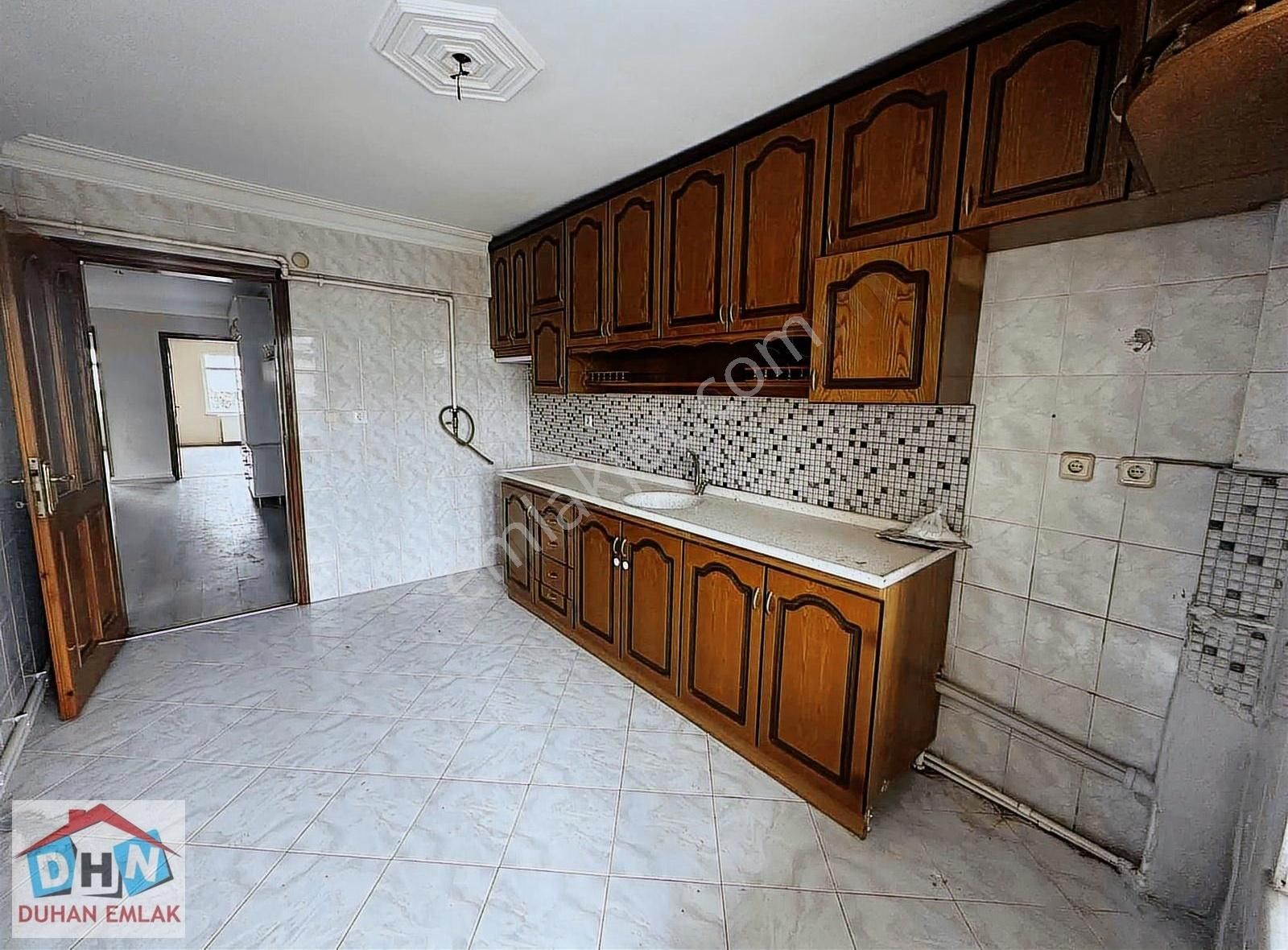 Duhan Emlak Dan Mustafa Kemal Paşa Mah De Kiralık 3+1 Daire