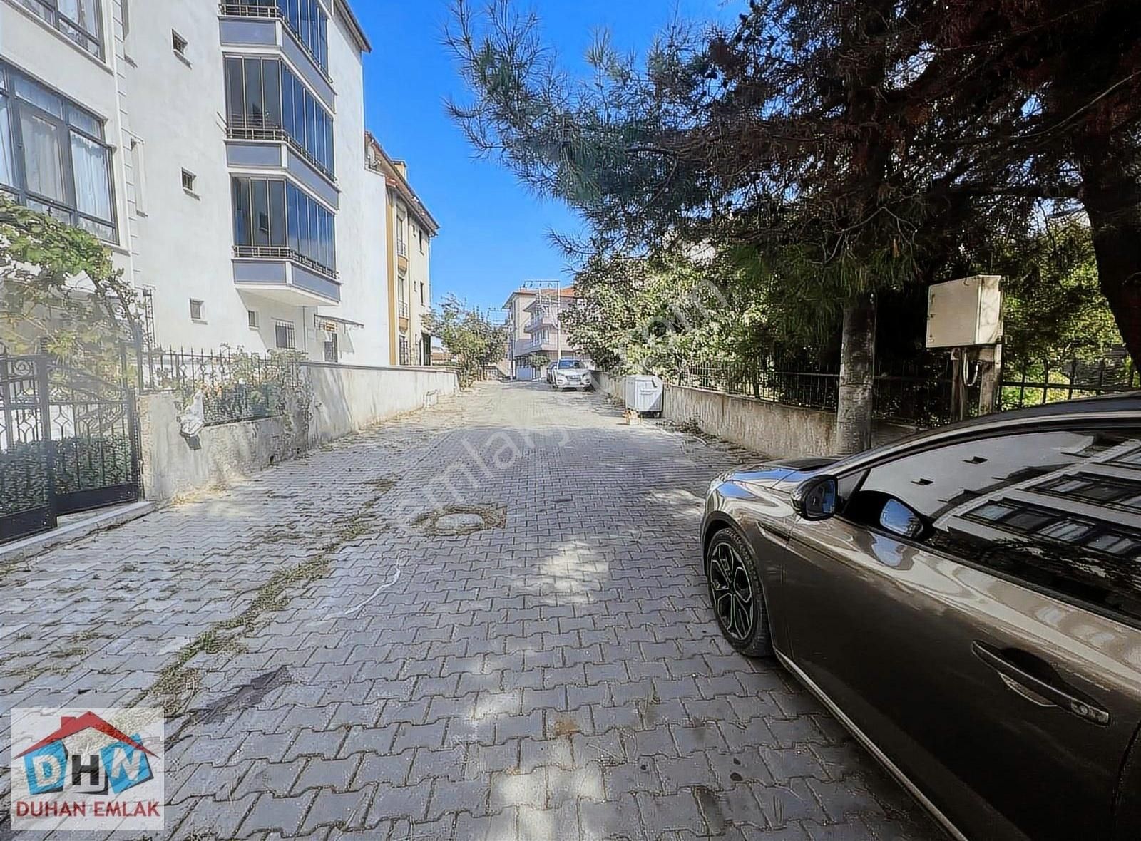 Duhan Emlak'tan Kiralık Tavşanlıda 5+1 200m2 2 Katlı Müstakil Ev