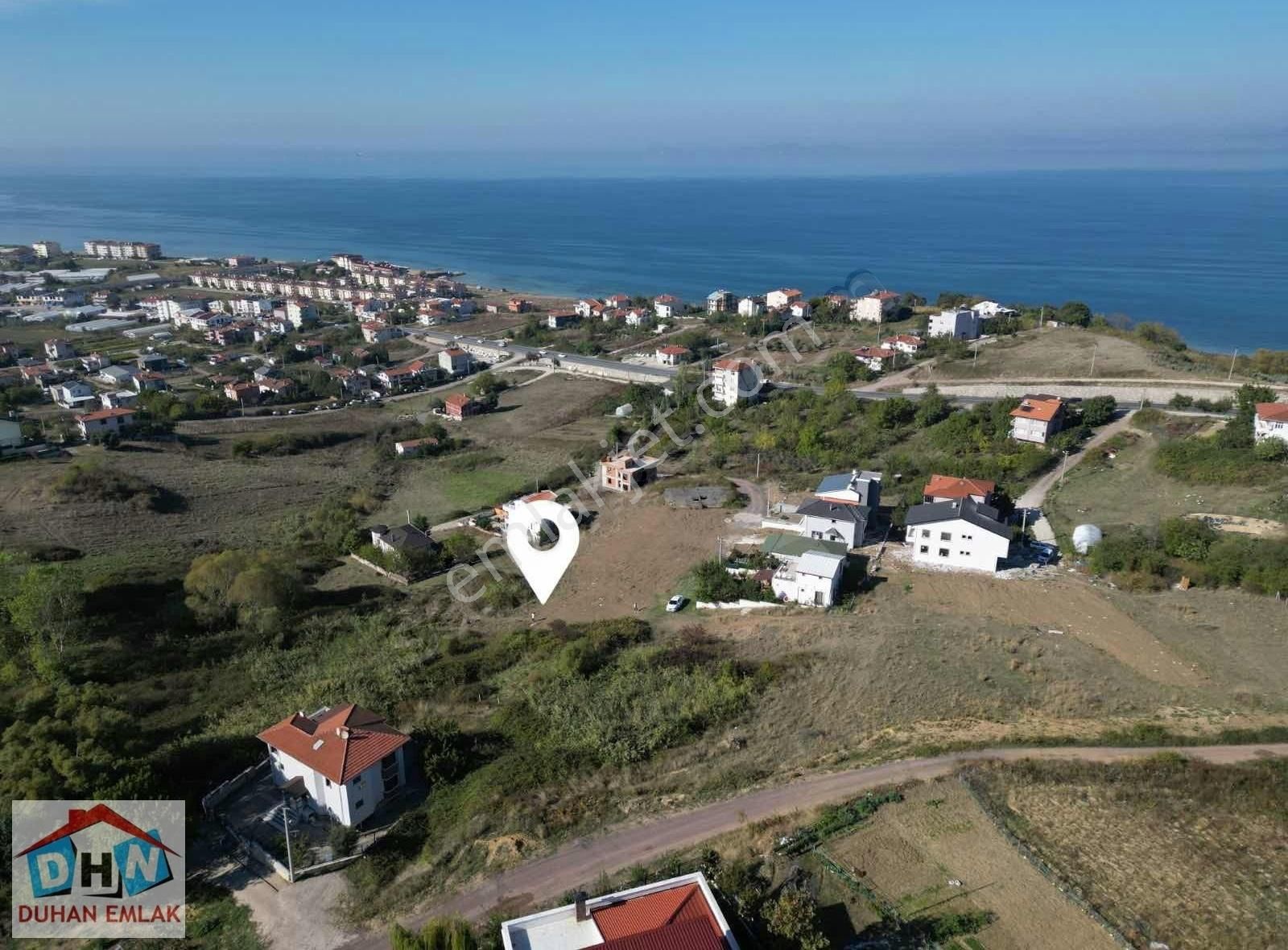 Duhan Emlak'tan Akköy'de Panoramik Deniz Manzaralı 0.60ems Köşe