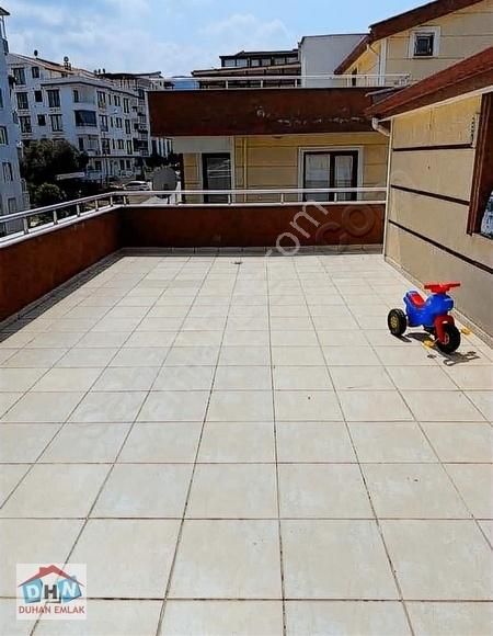Duhan Emlak'tan Çınarcık'ta Kısmi Deniz Manzaralı Dubleks