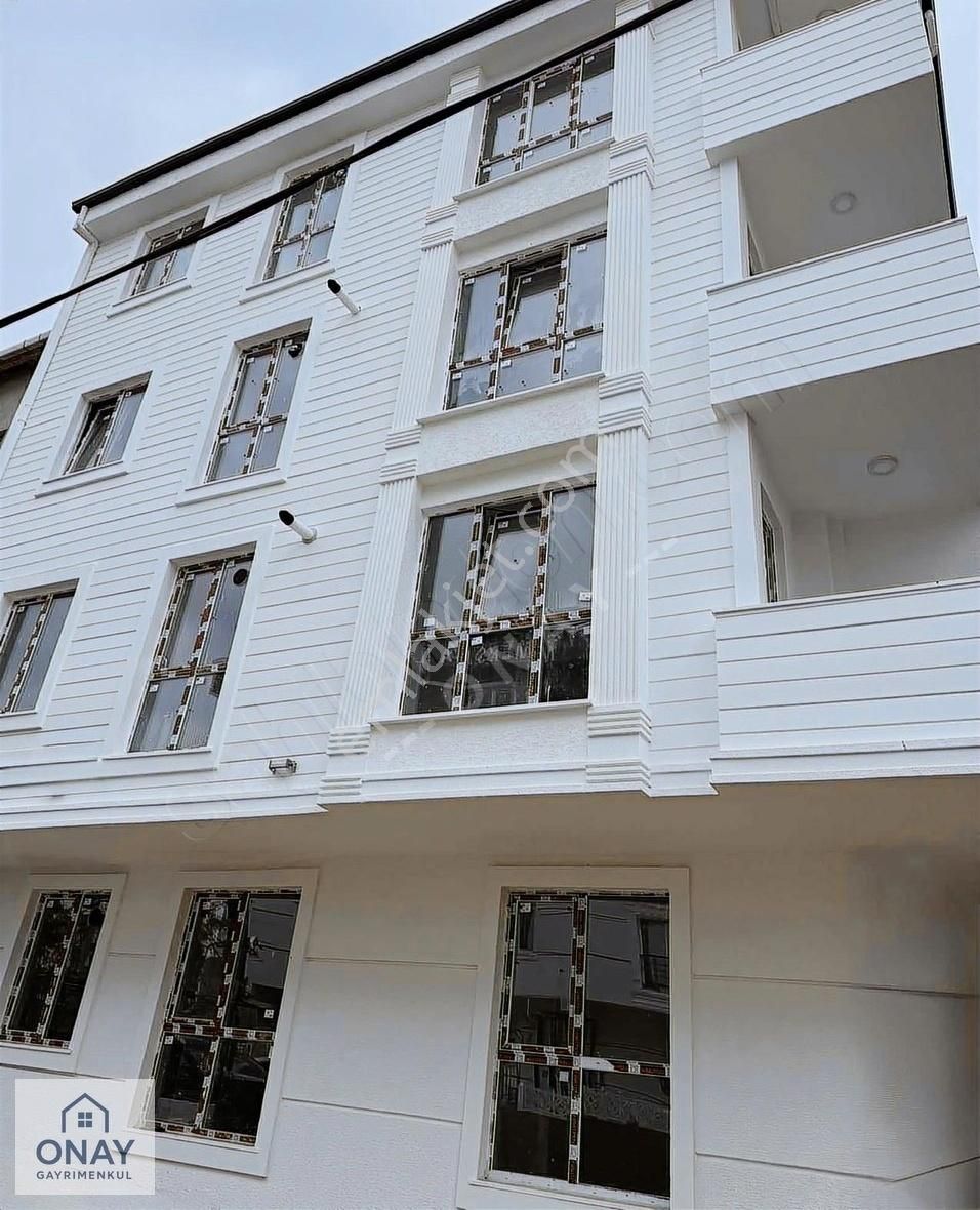 Onay' Dan Kapaklı' Da Sıfır 2+1 Daire