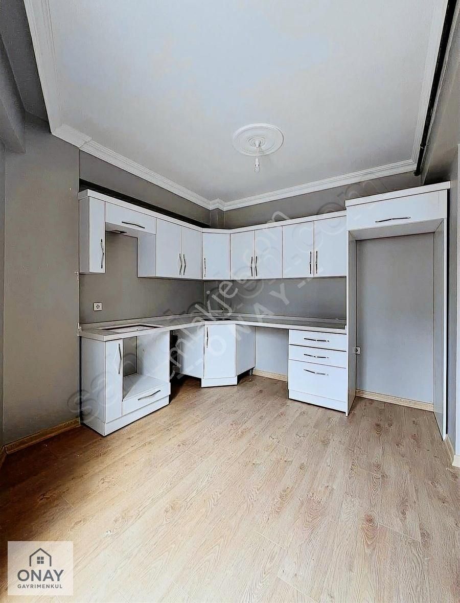 Onay 'dan Tepe Mevkii 1+1 Daire - Görsel 8