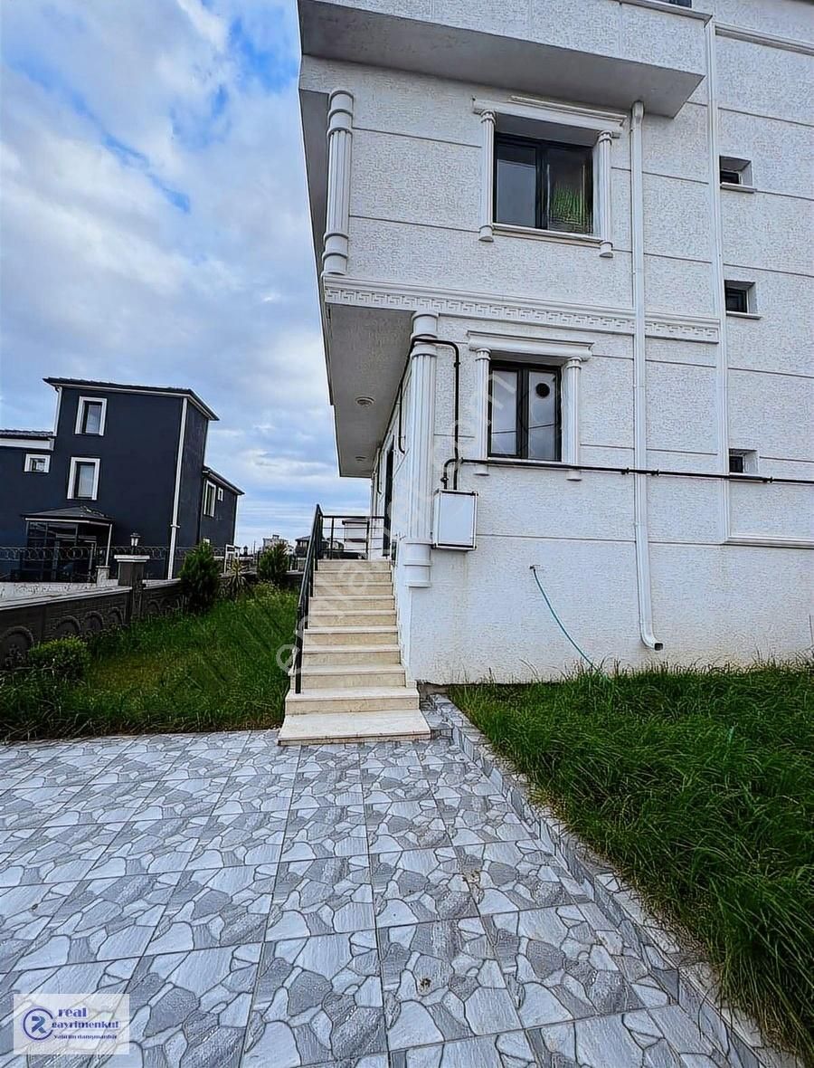 Tekirdağ Yenice'de Satılık 2+1 Tripleks Villa
