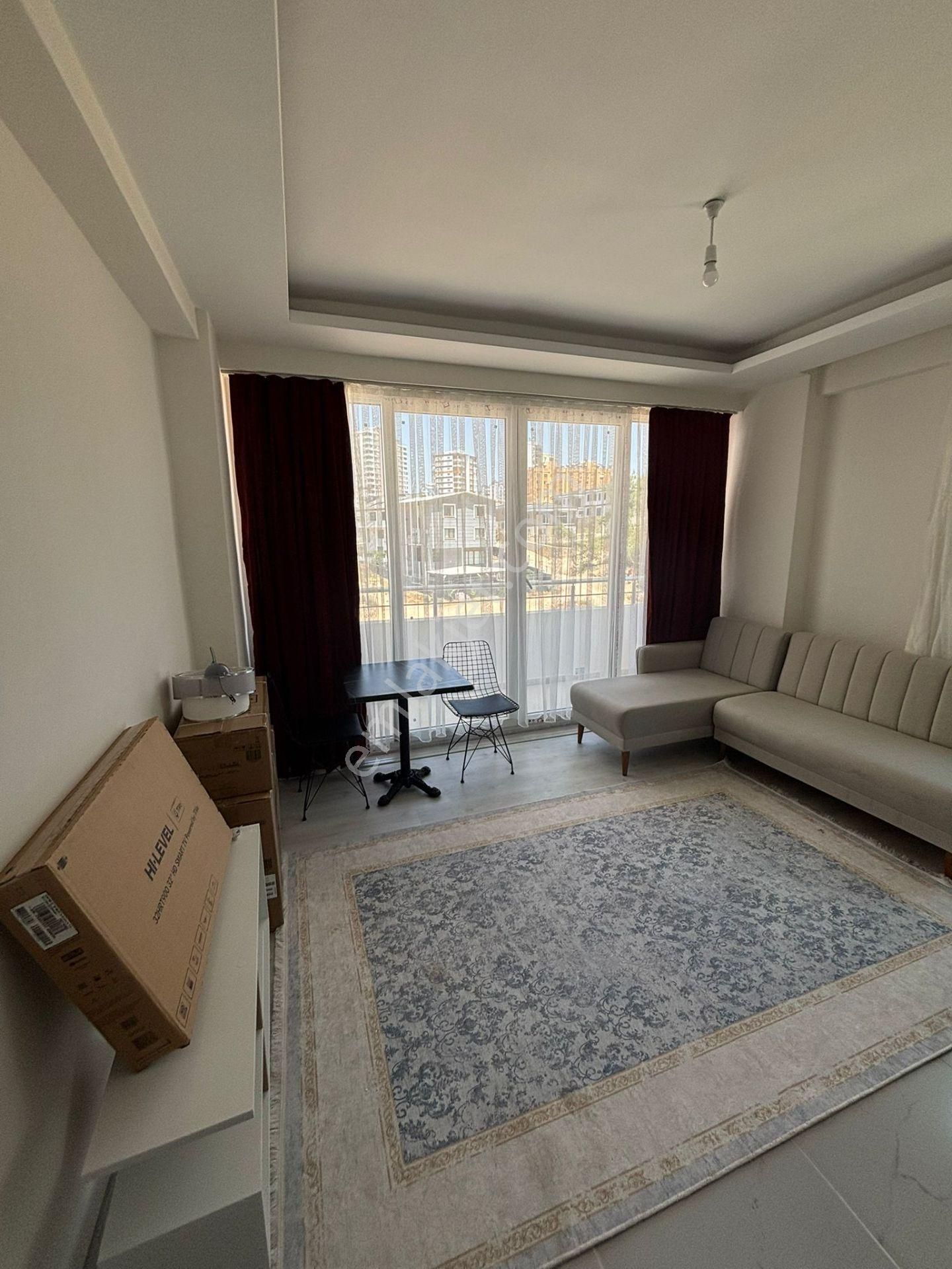 Osmangazi Mah. 1+1 Eşyalı Kiralık Sıfır Daire