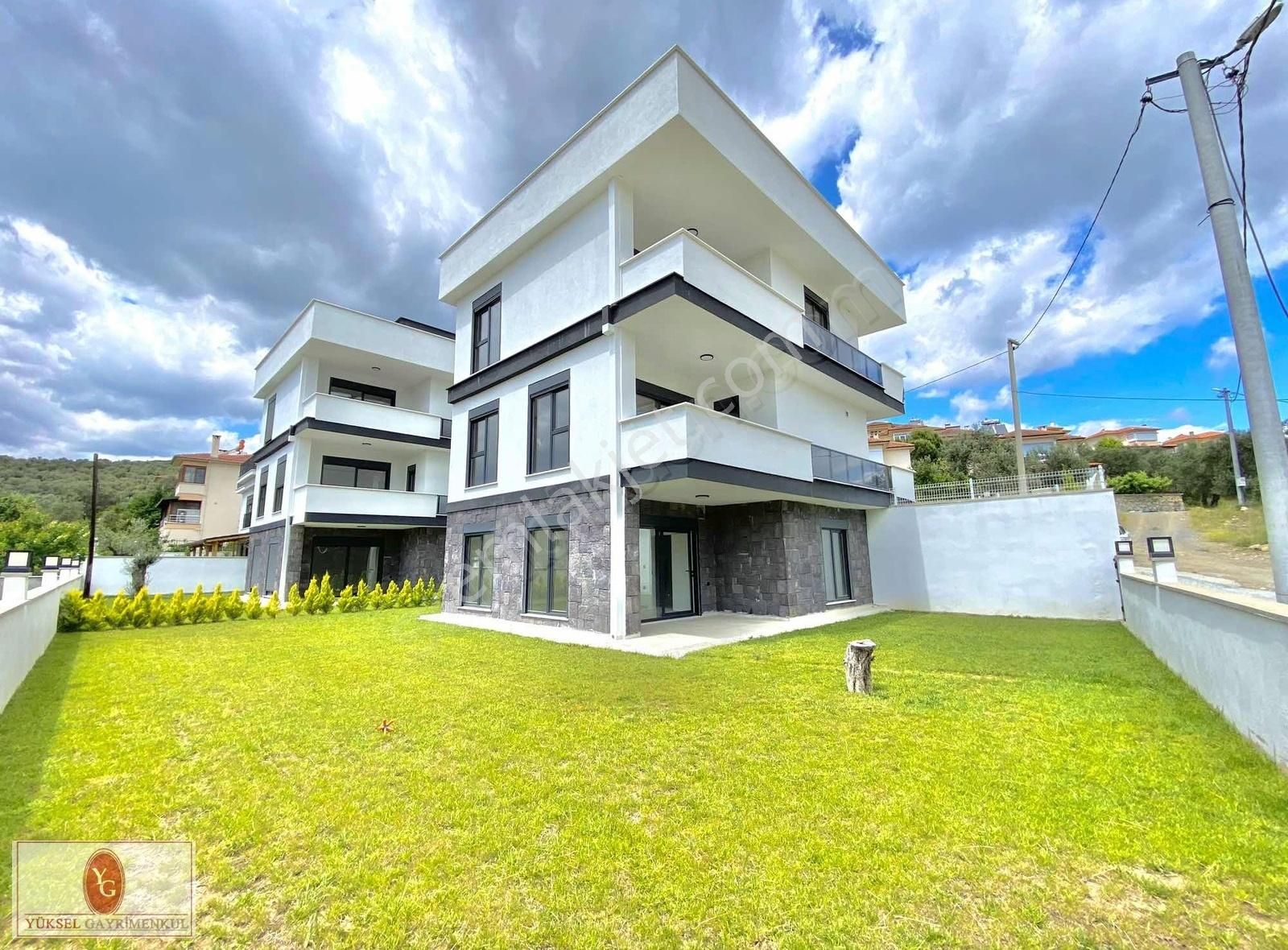 Yükselden Gürede 350 M2 Arsa İçinde Deniz Manzaralı Lüx Villa