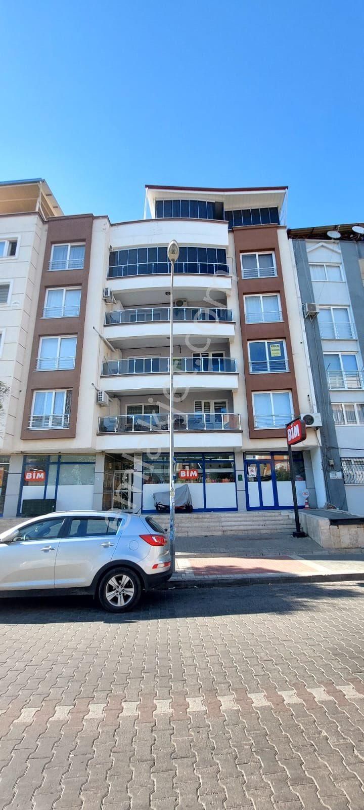 Konut Emlaktan Yıldıztepe Cadde Üzeri 3+1 Doğalgazlı Kiralık Daire