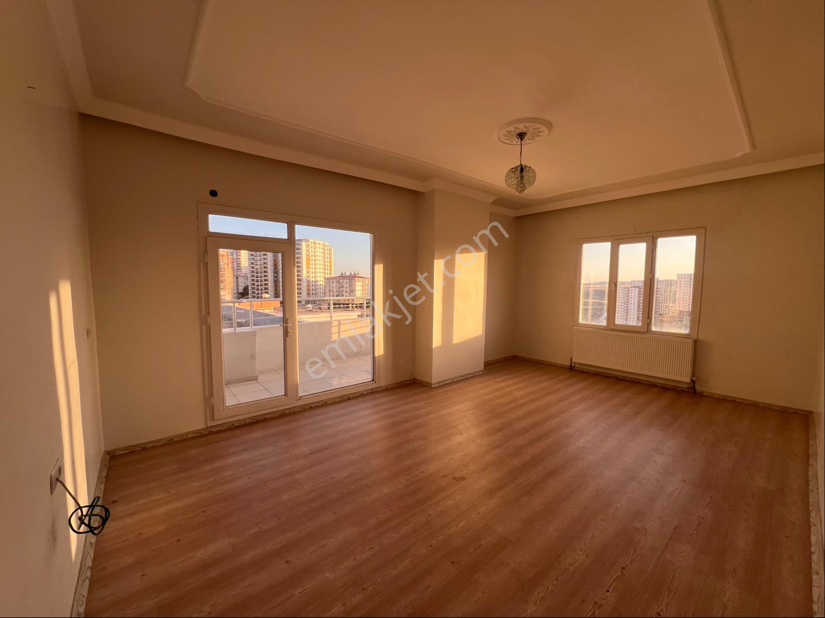 Murat Emlaktan Merkez Tedaş Arkası 3+1 Dairemiz Kiralıktır