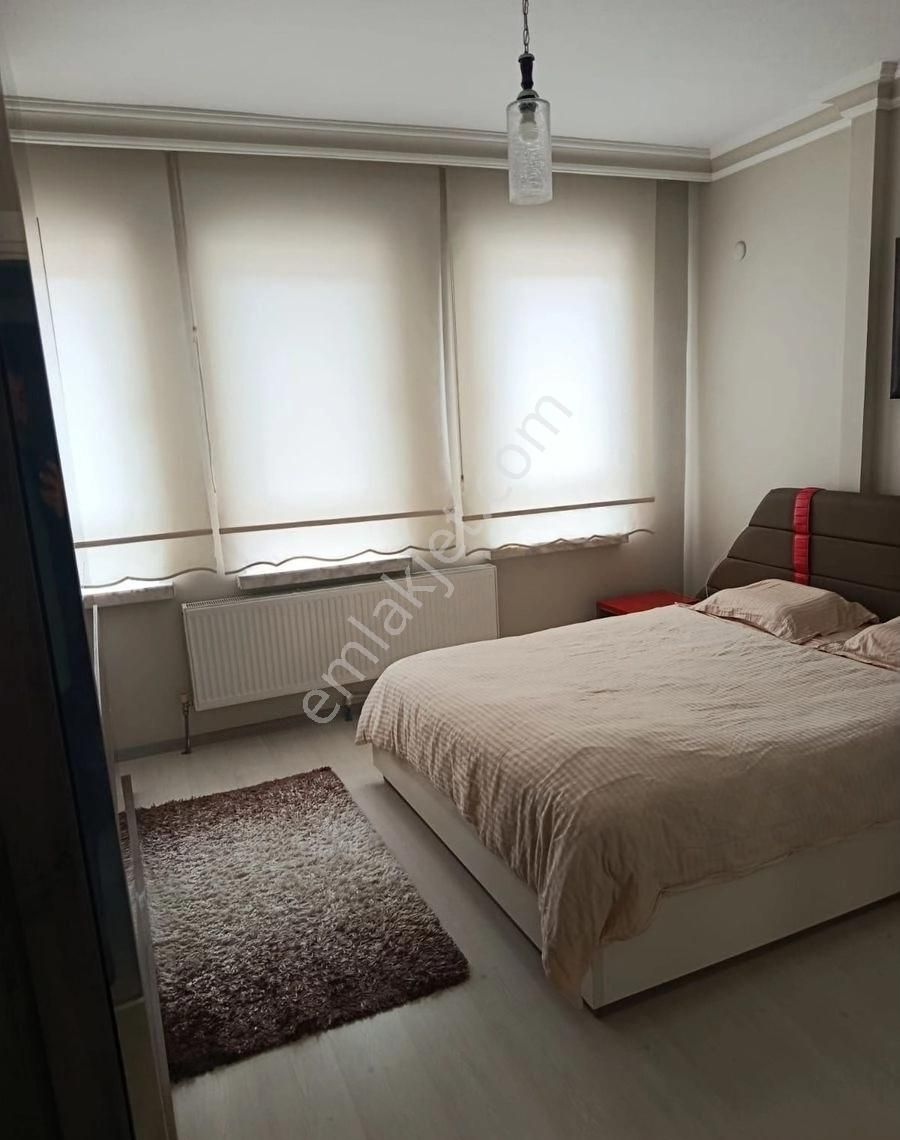 Hasan Bulgur Emlaktan İpek Taksi Yanında 5+1 Dublex Daire