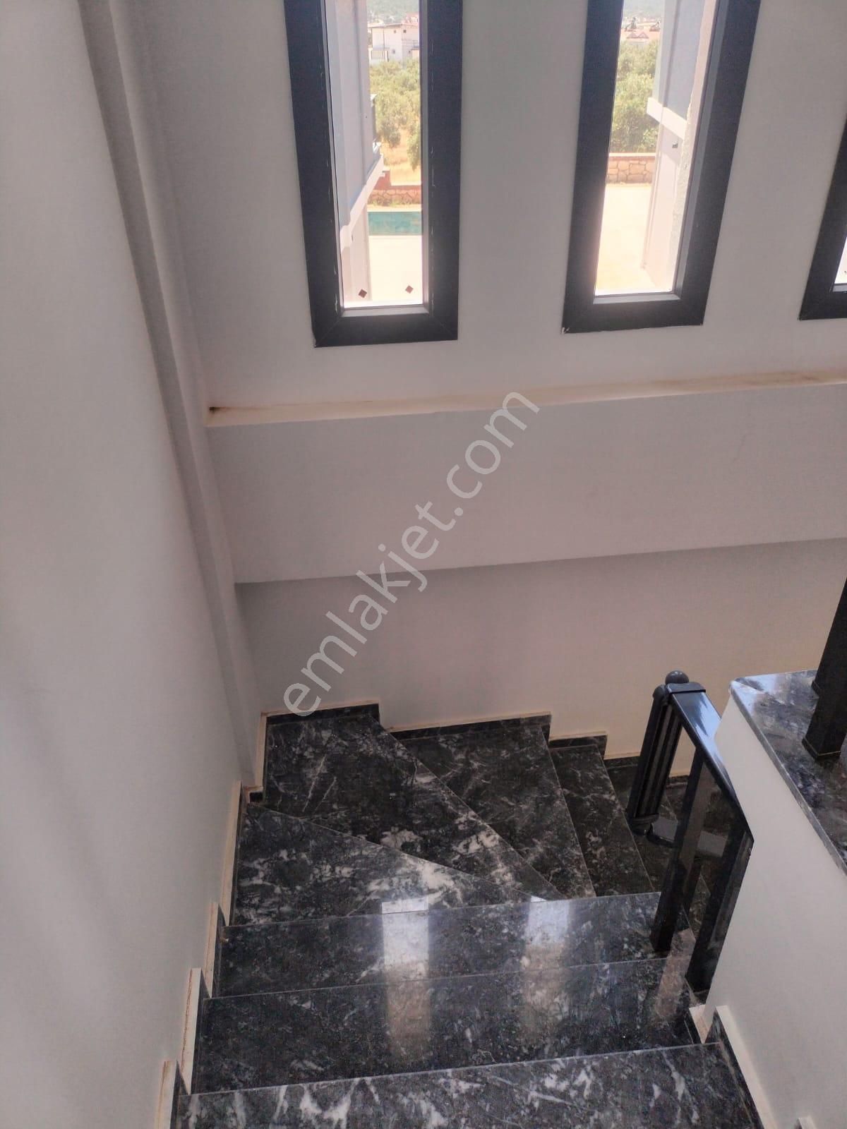 Aydın Akbük'te Denize 1200 M. Yeni Yapı Havuzlu Müstakil Villalar - Görsel 26